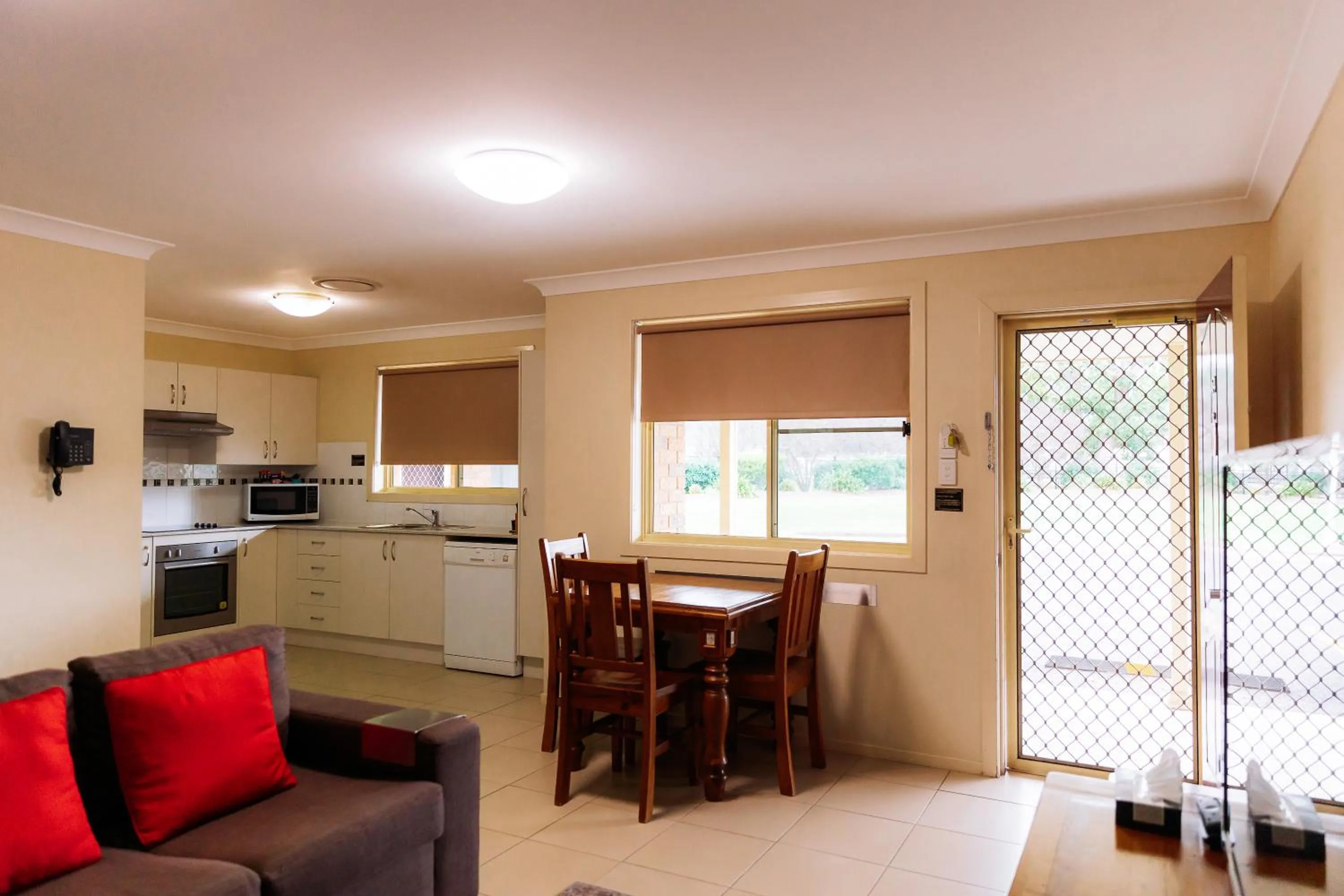 Kitchen or kitchenette in Scone Motor Inn & Apartments