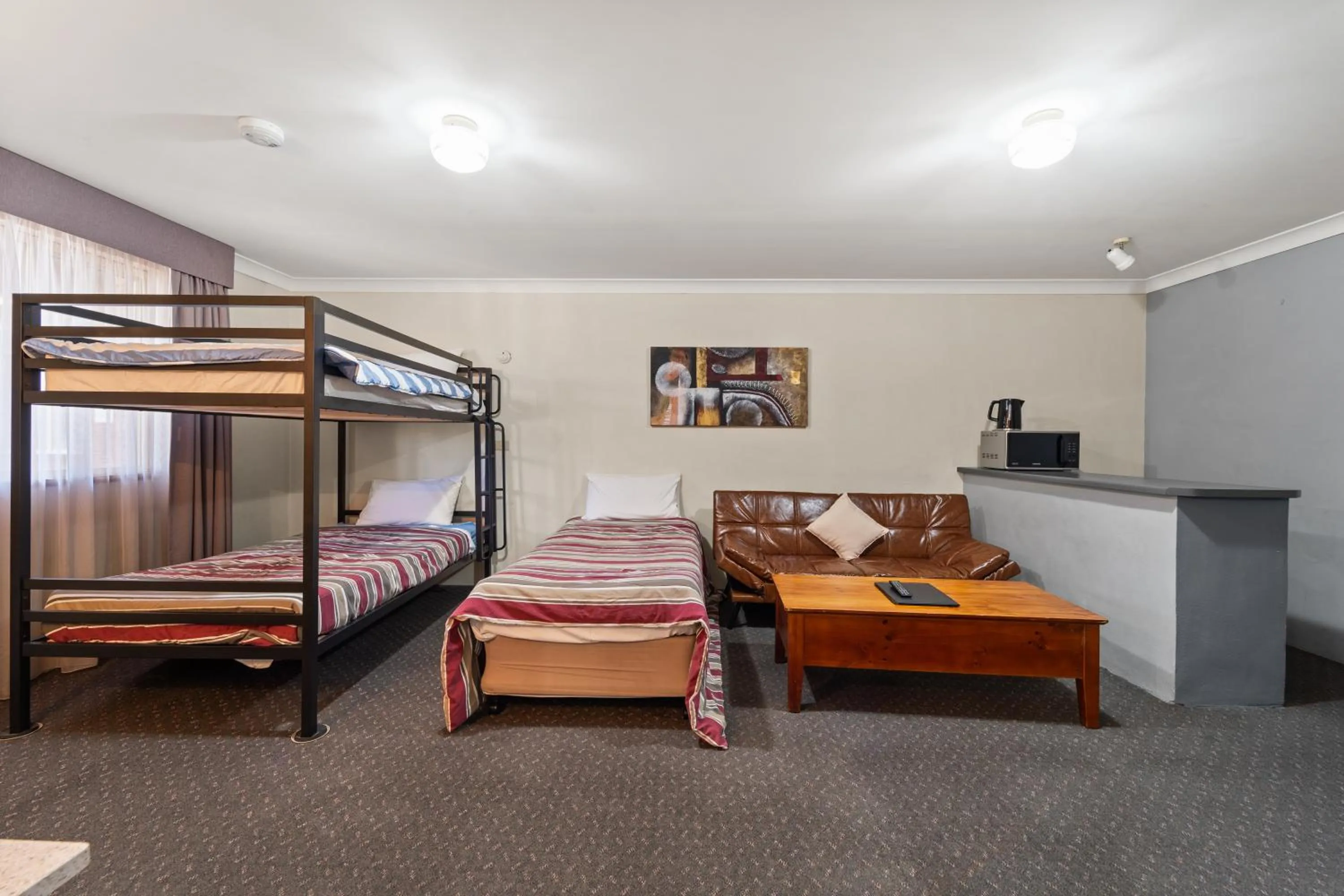 Bed in Golf Links Motel