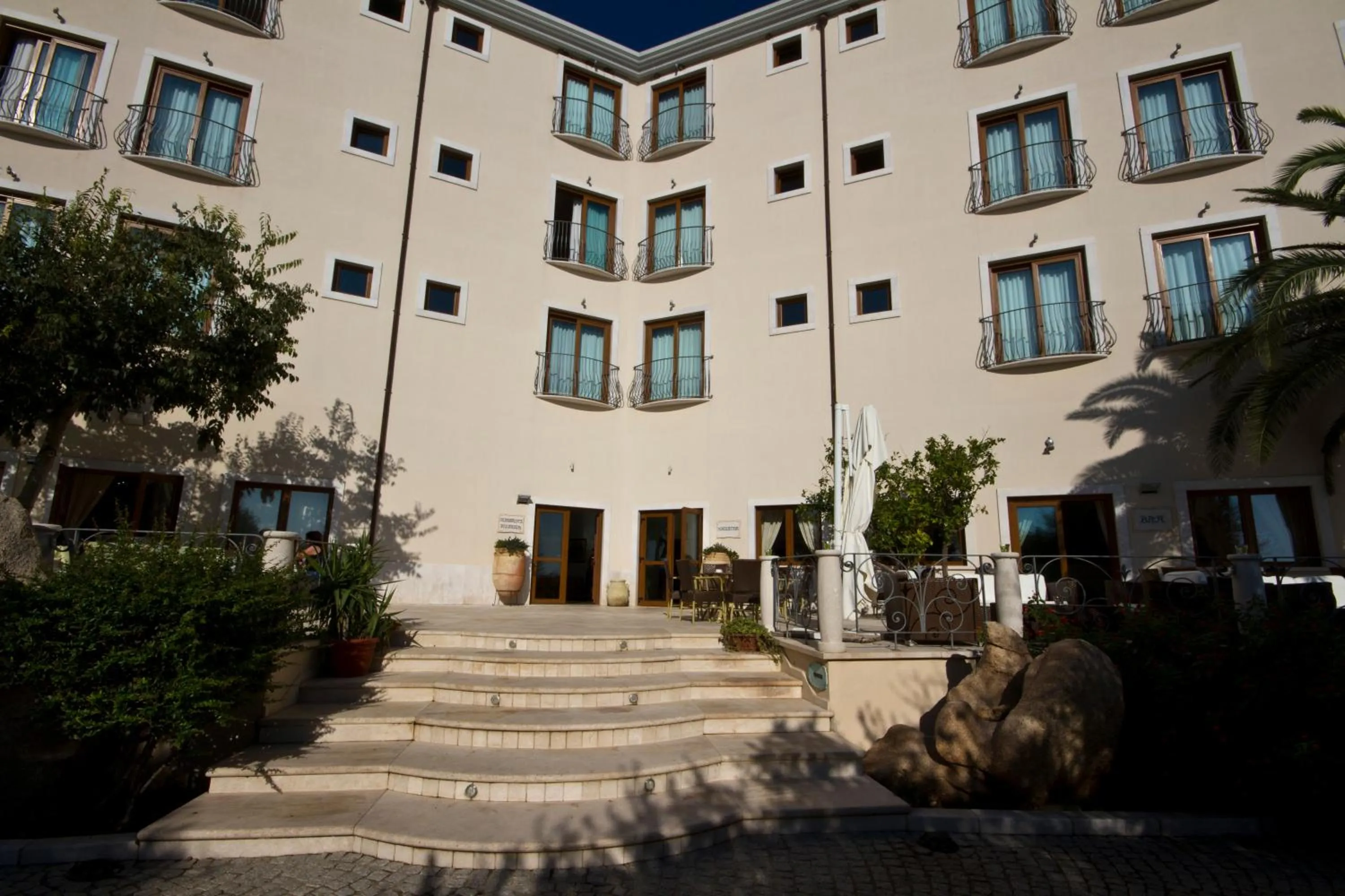 Patio in Hotel Brancamaria
