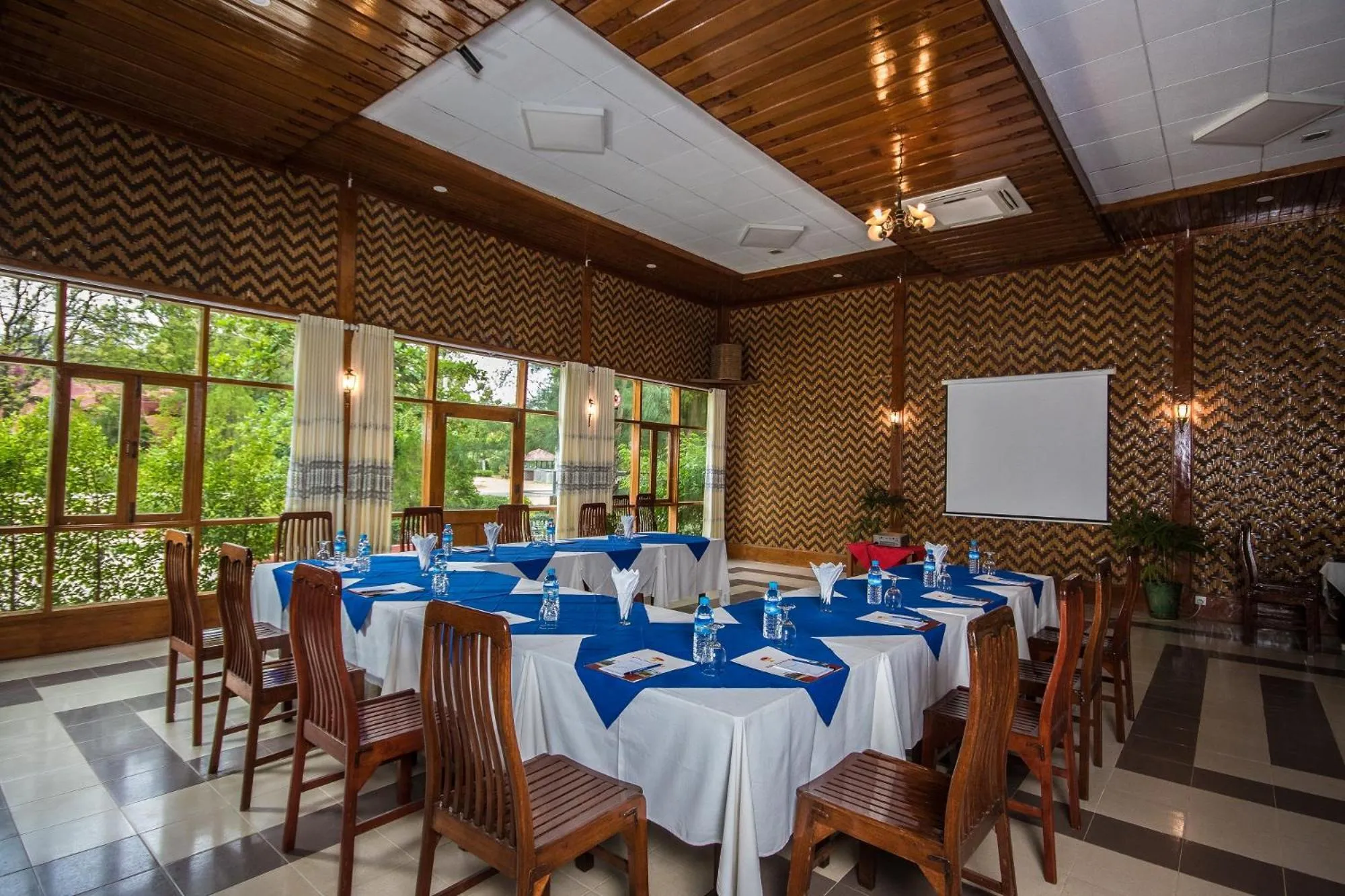 Banquet/Function facilities in Ruby True Hotel