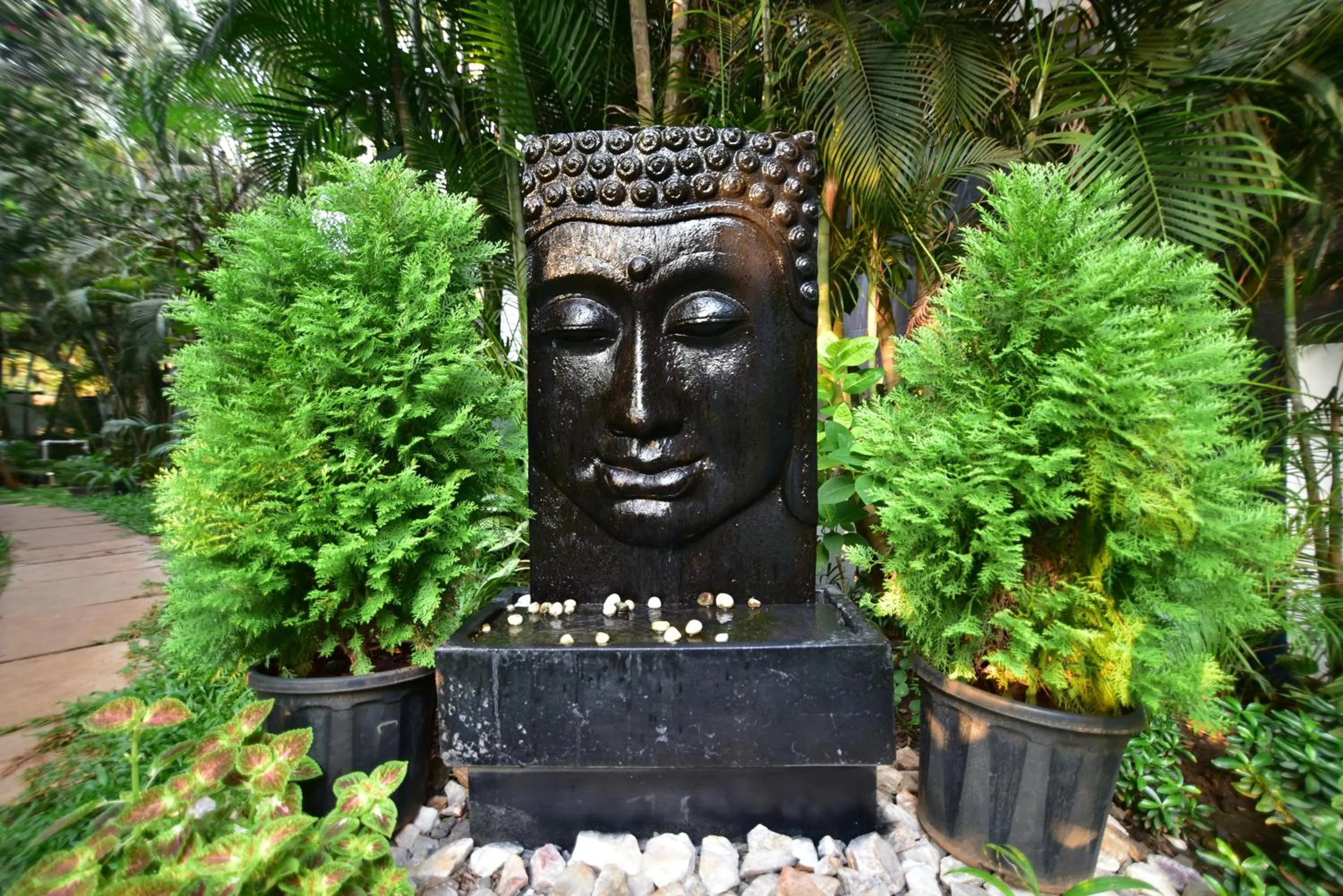 Property building in Santana Beach Resort