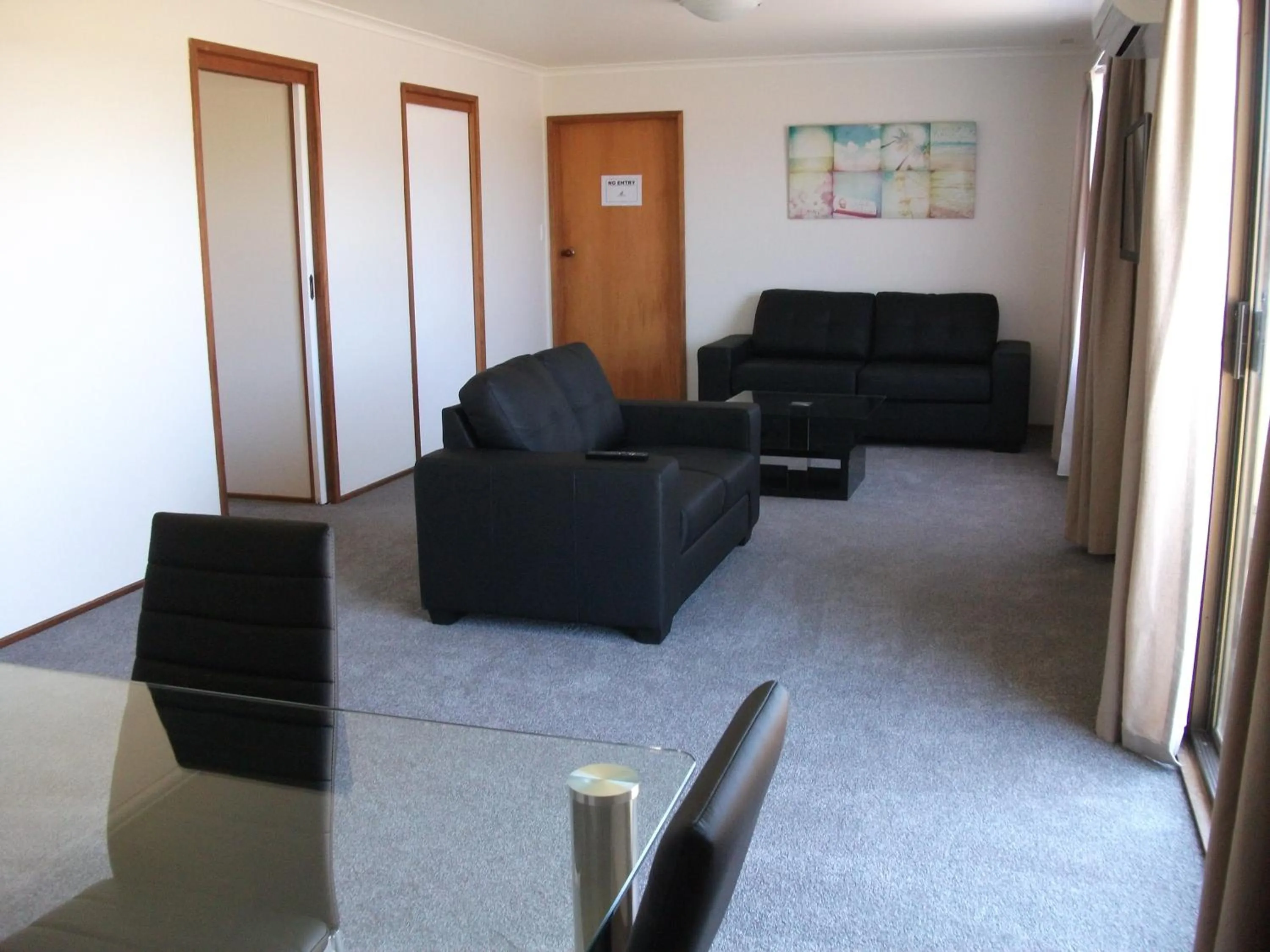 Day in Gum Tree Caravan Park