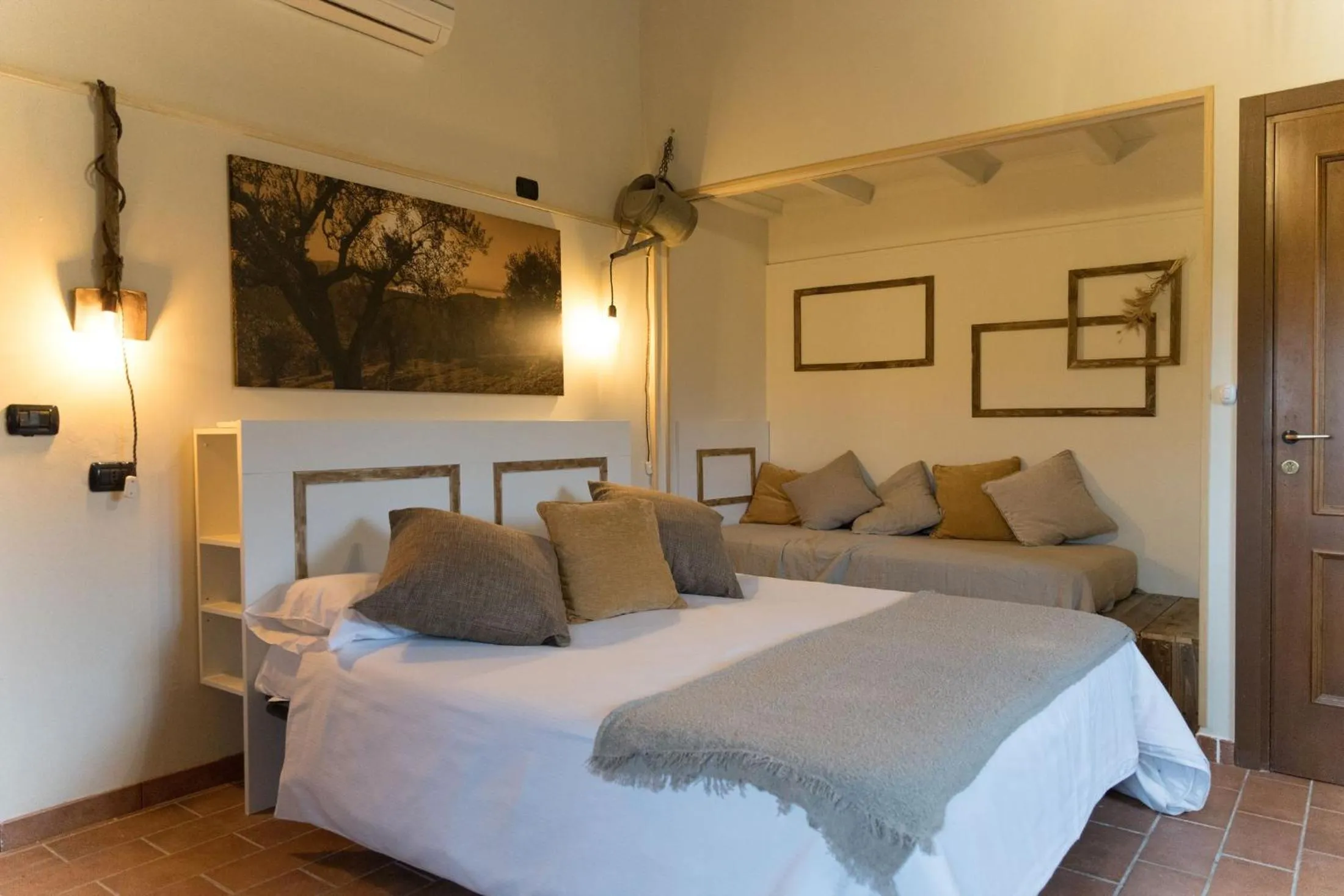 Photo of the whole room, Bed in La Casa Di Campagna