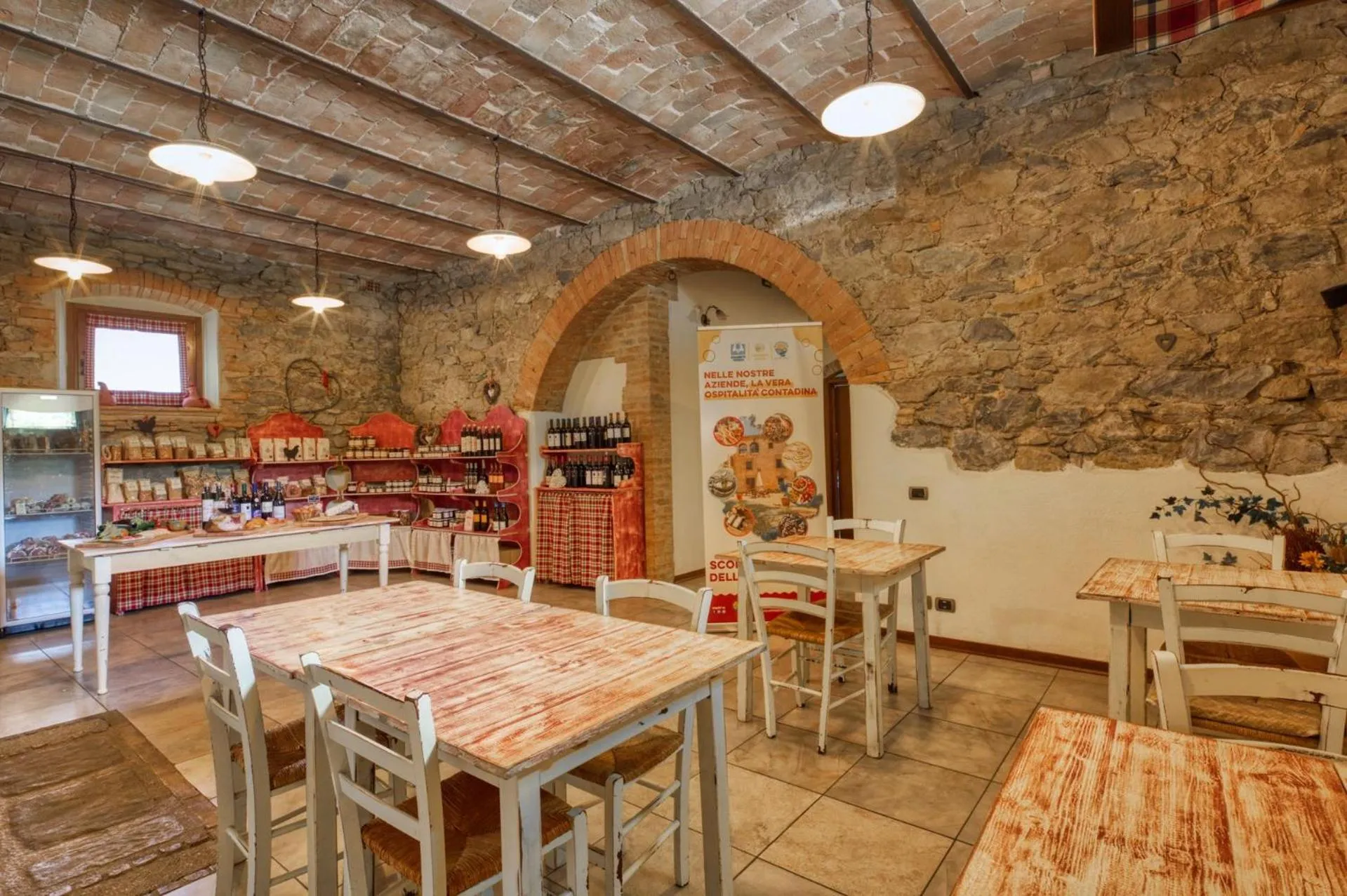 Restaurant/places to eat in La Casa Di Campagna