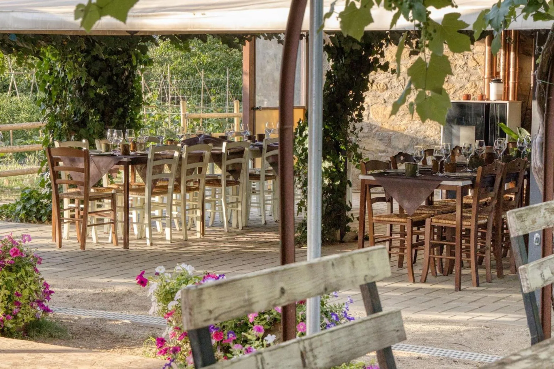 Restaurant/places to eat in La Casa Di Campagna