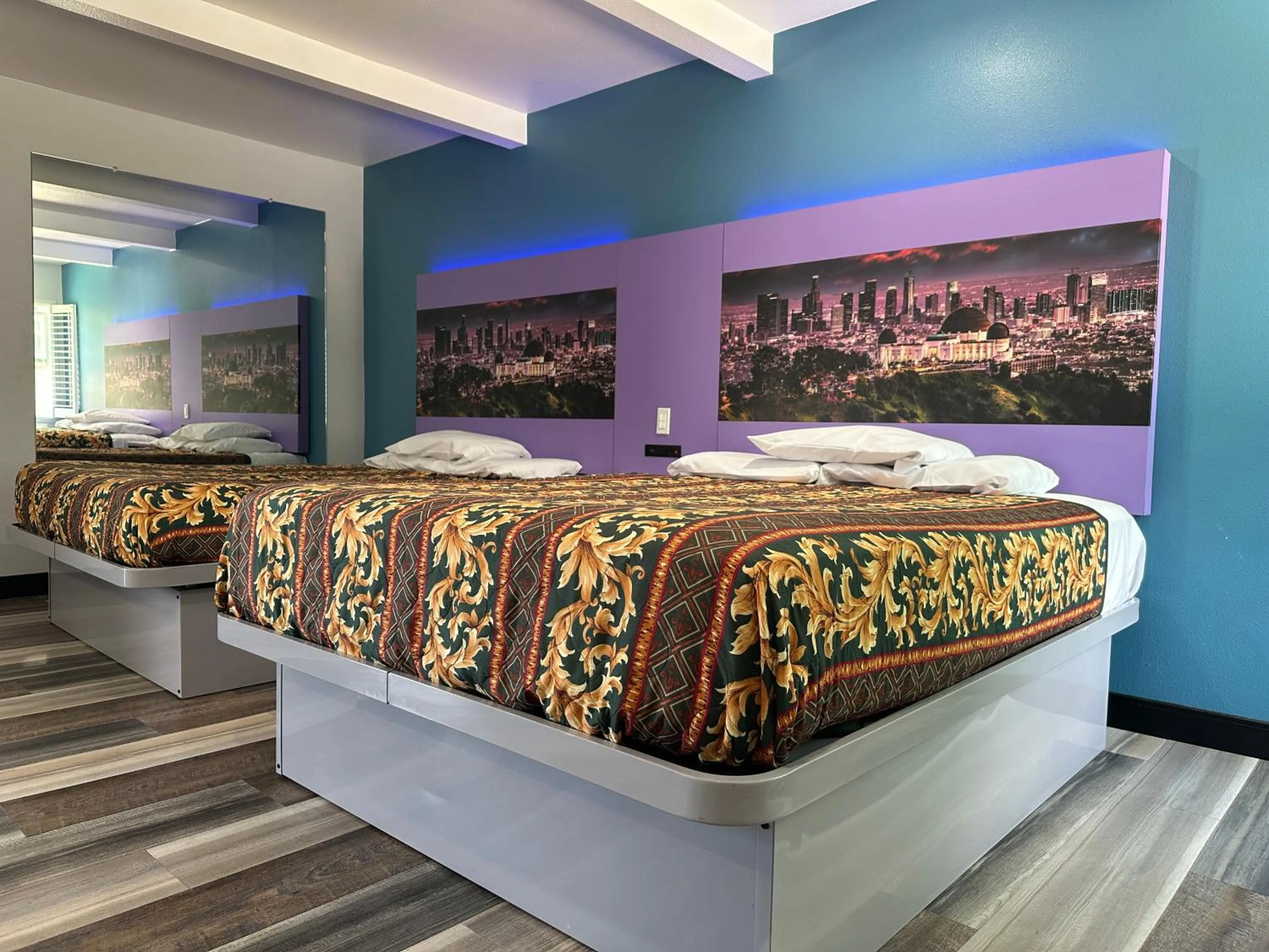 Bed in Fountain Inn Motel - Alhambra, Los Angeles