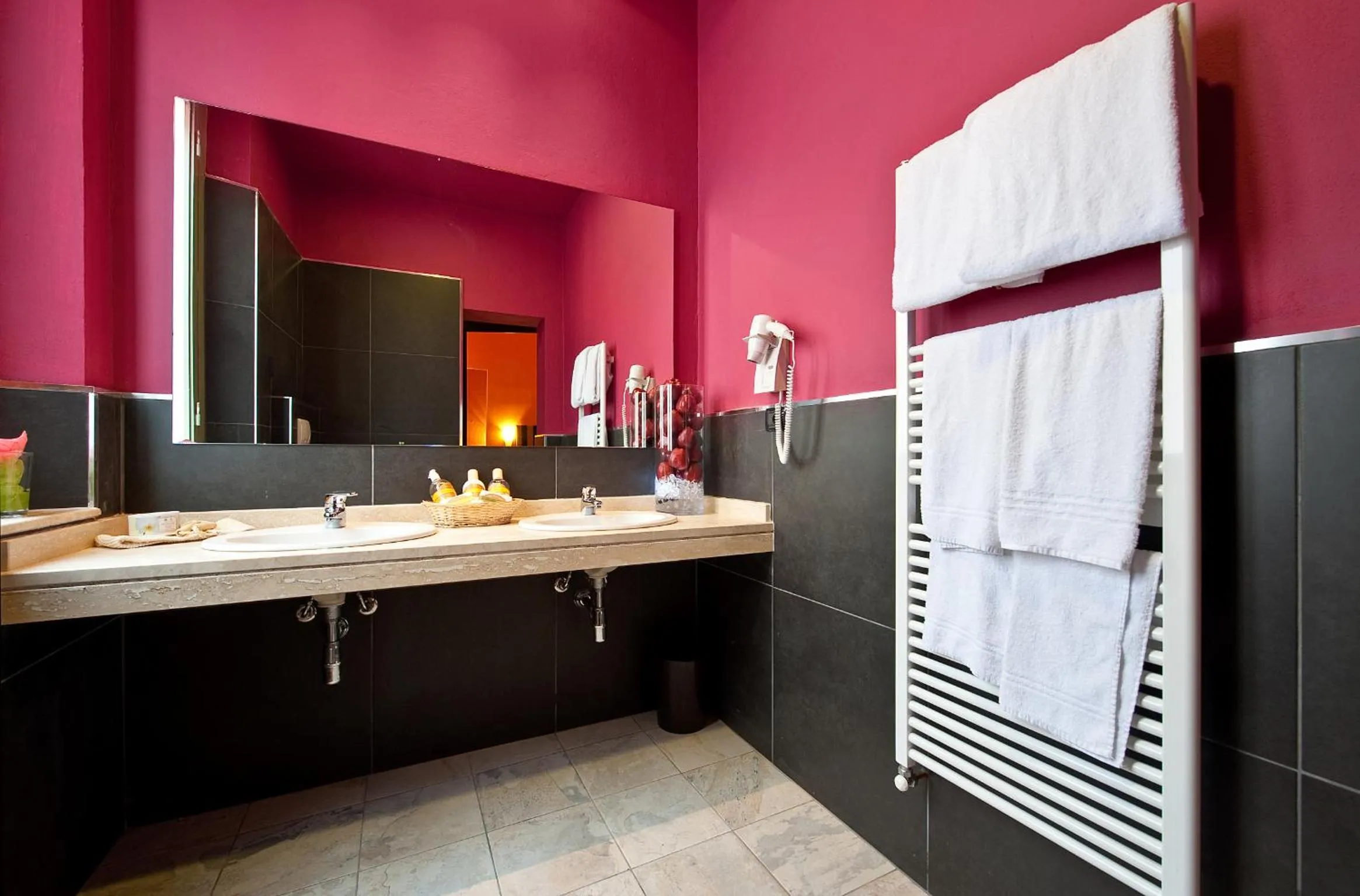 Bathroom in Grand Hotel Nizza Et Suisse