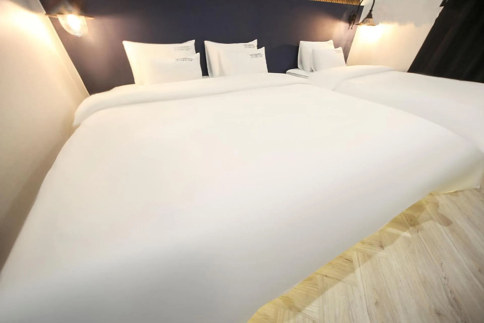 Bed in Masan First Class Hotel