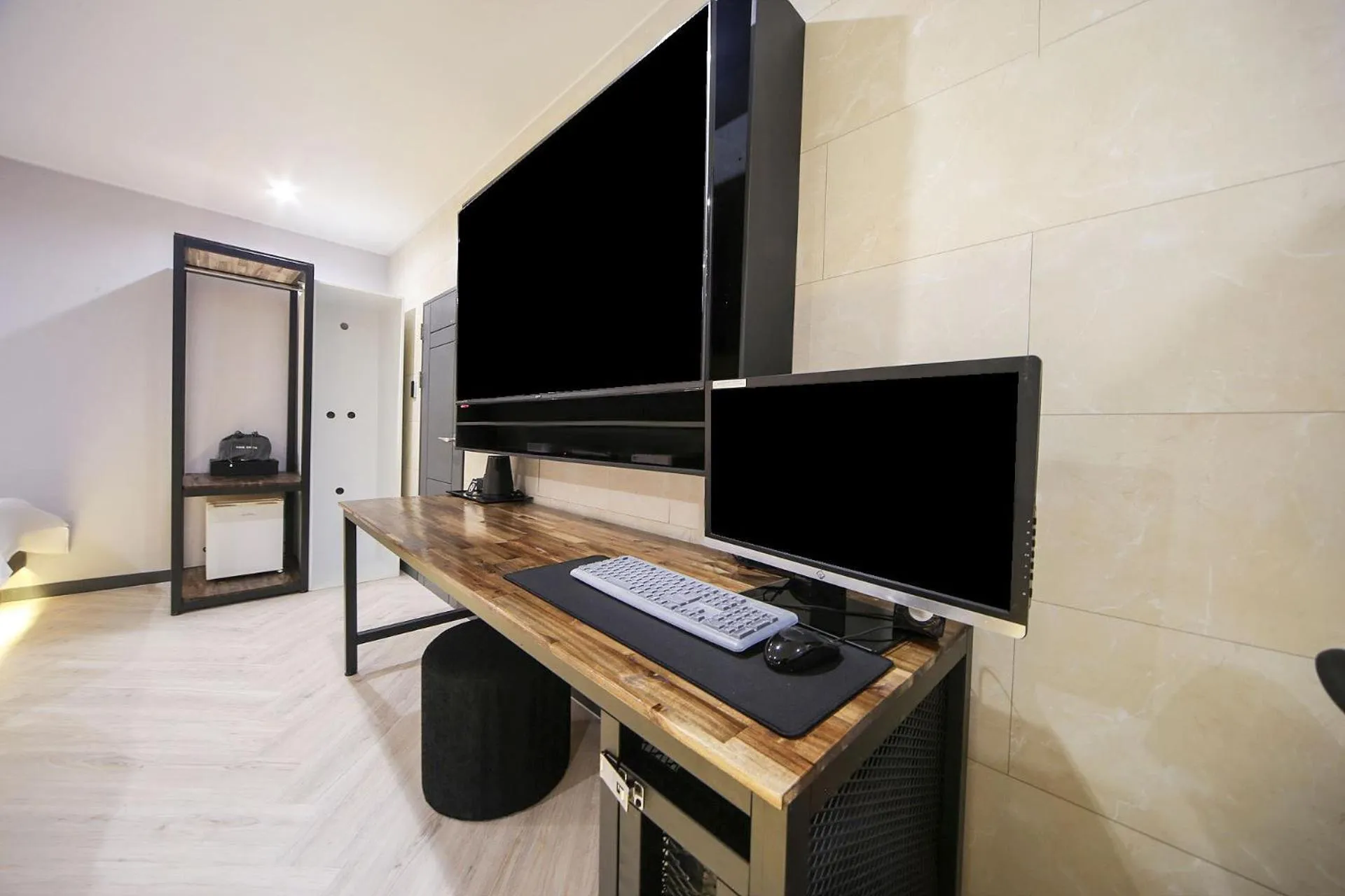 Masan First Class Hotel