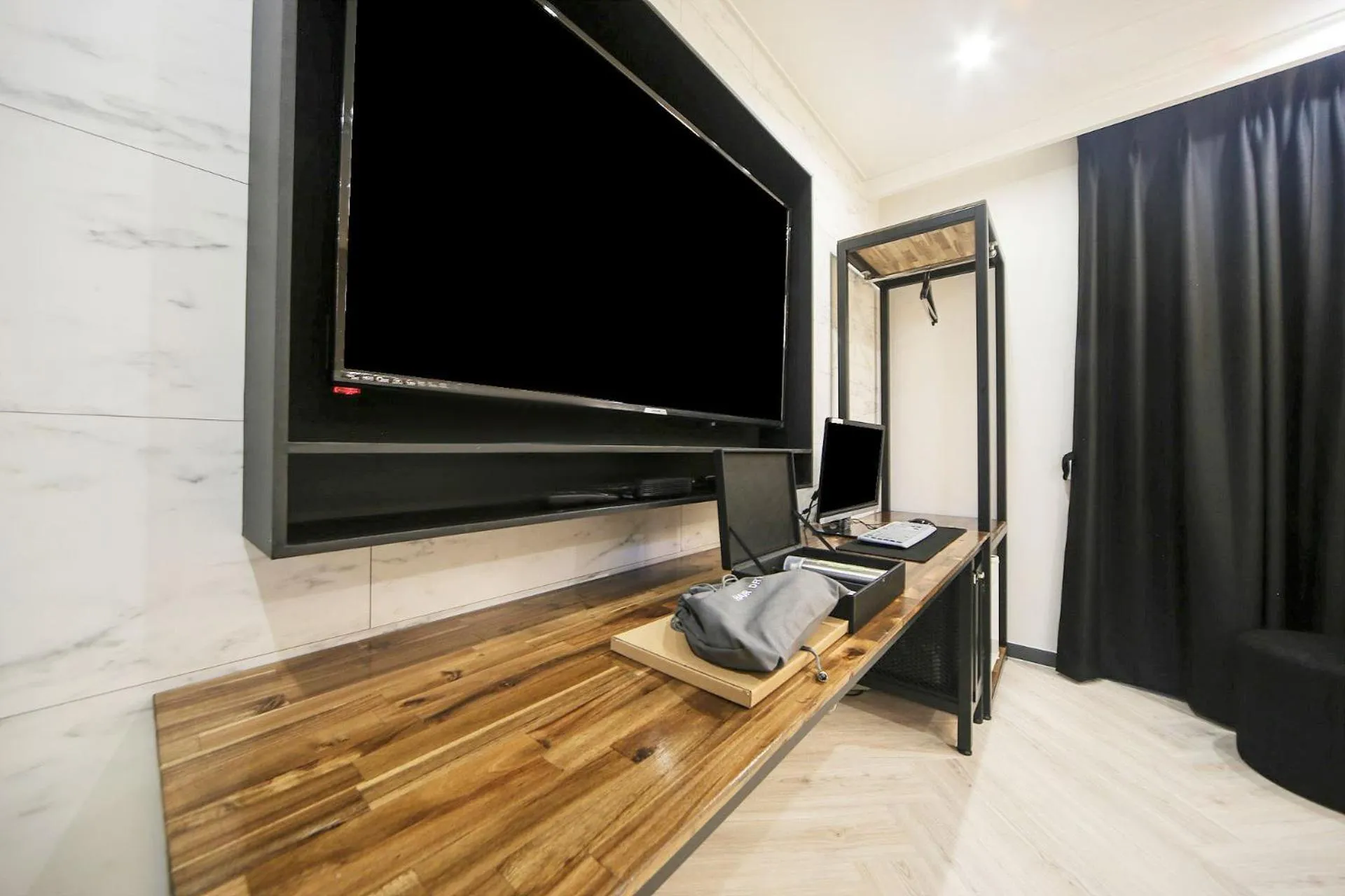 Masan First Class Hotel