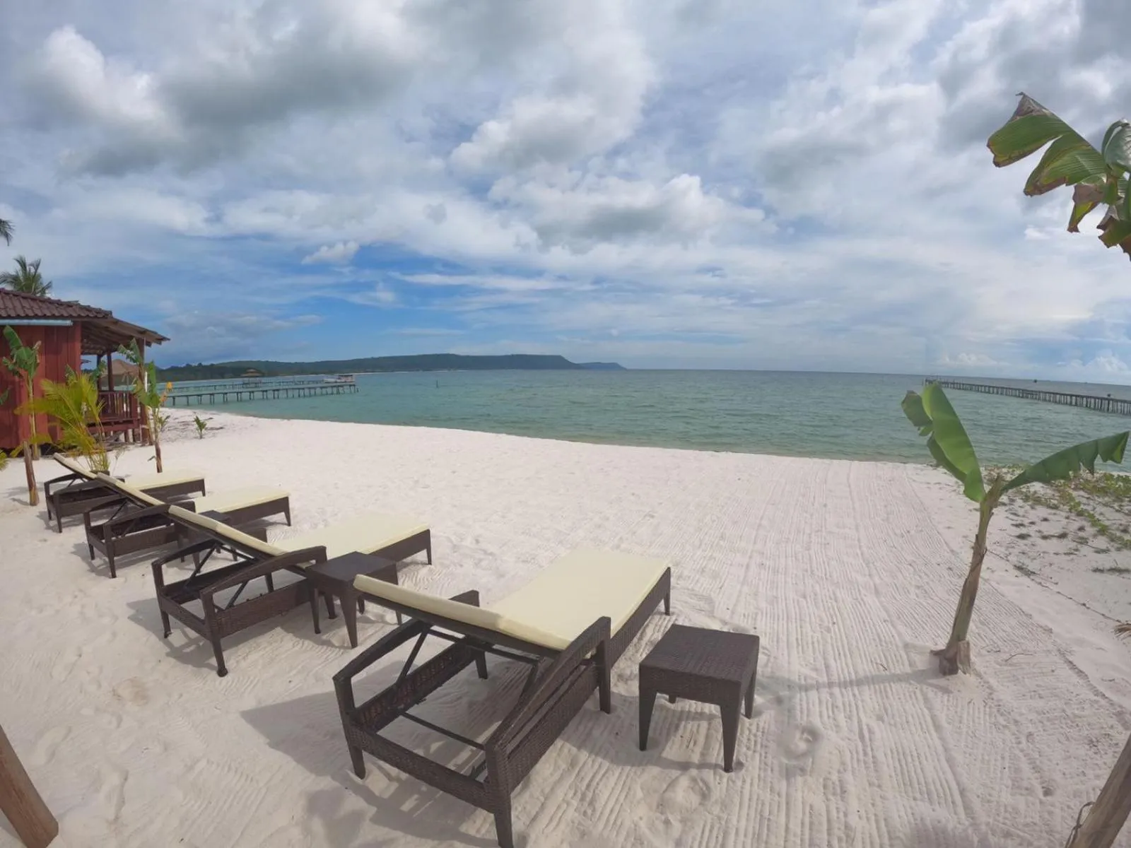 Beach in WHITE SAND ARK RESORT