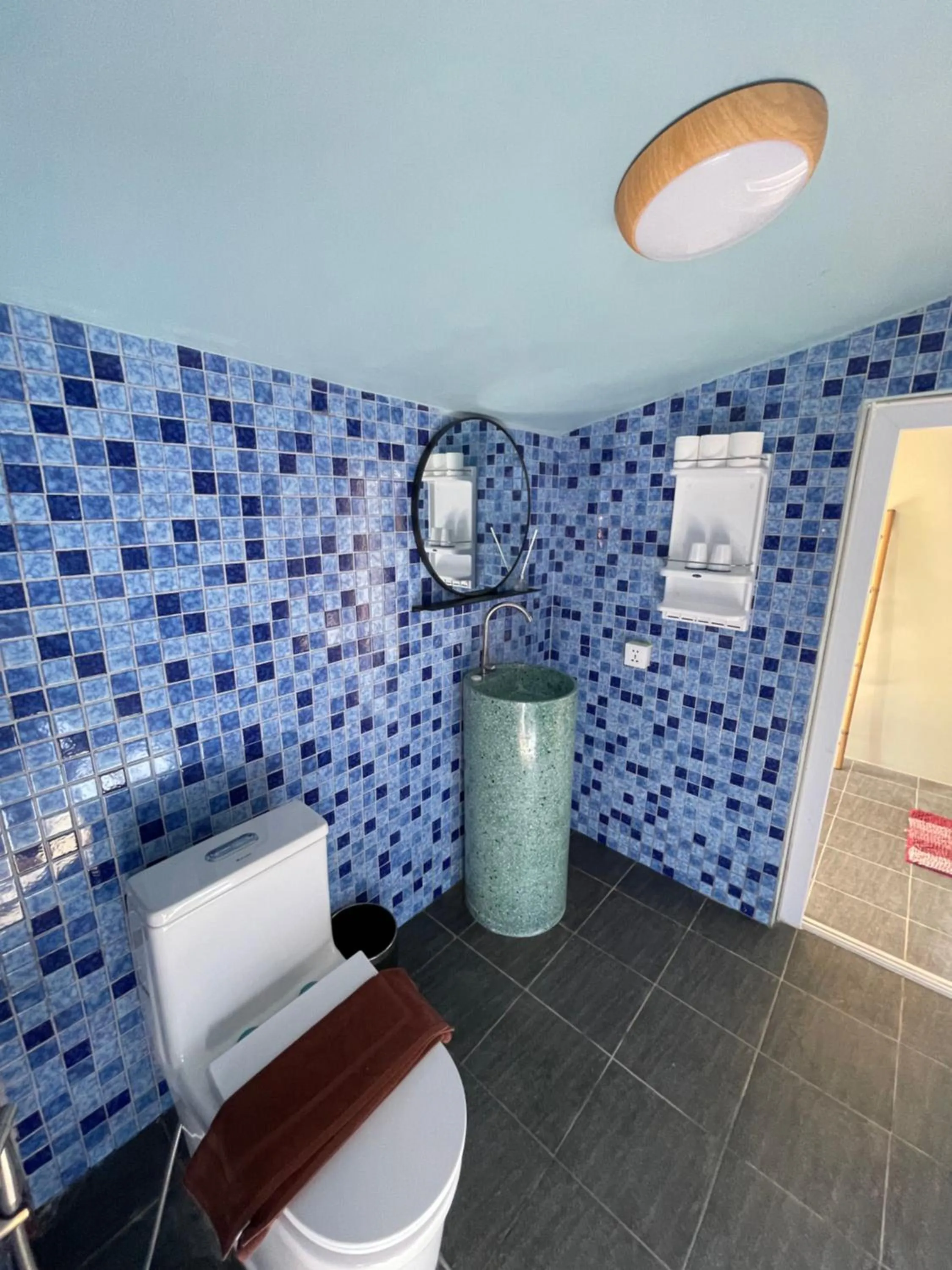 WHITE SAND ARK RESORT