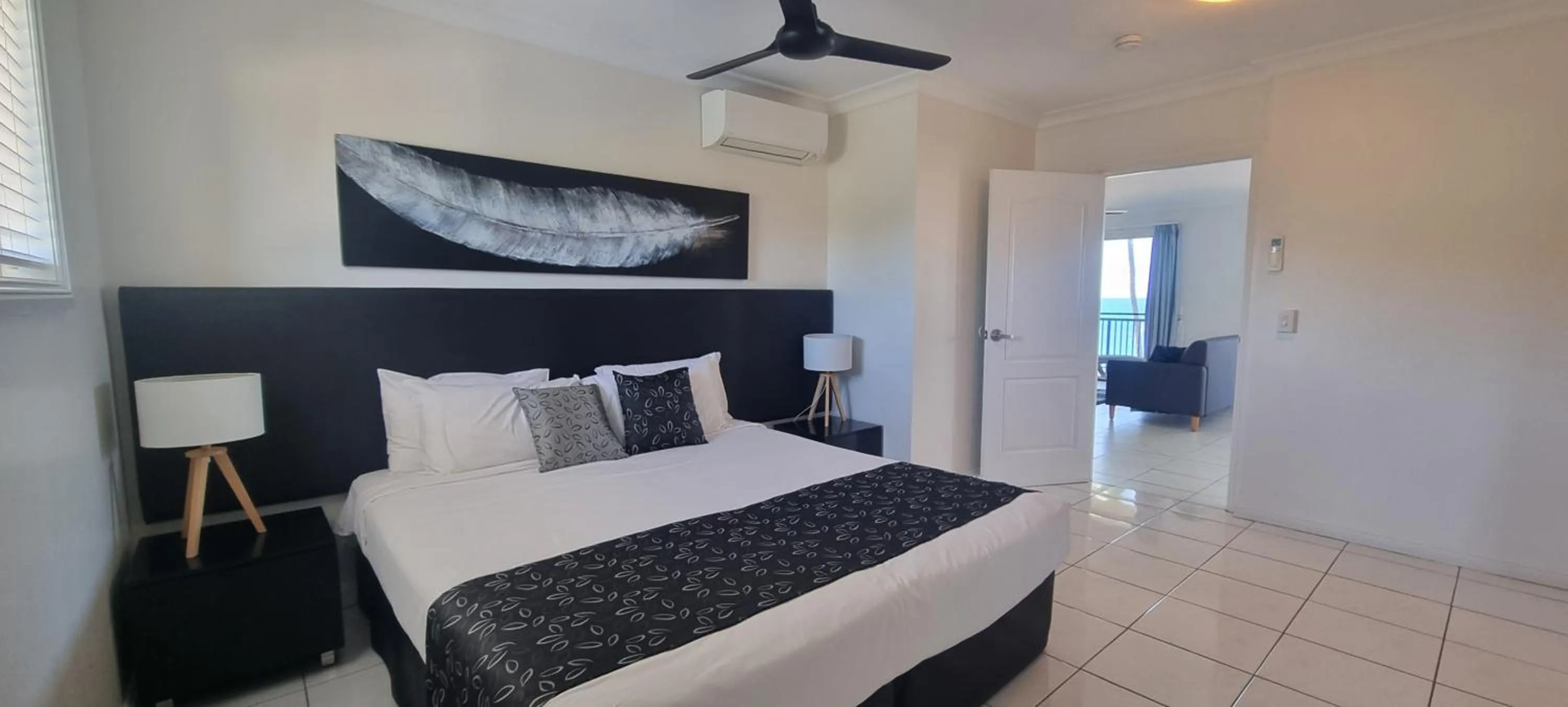 Bed in Rose Bay Resort