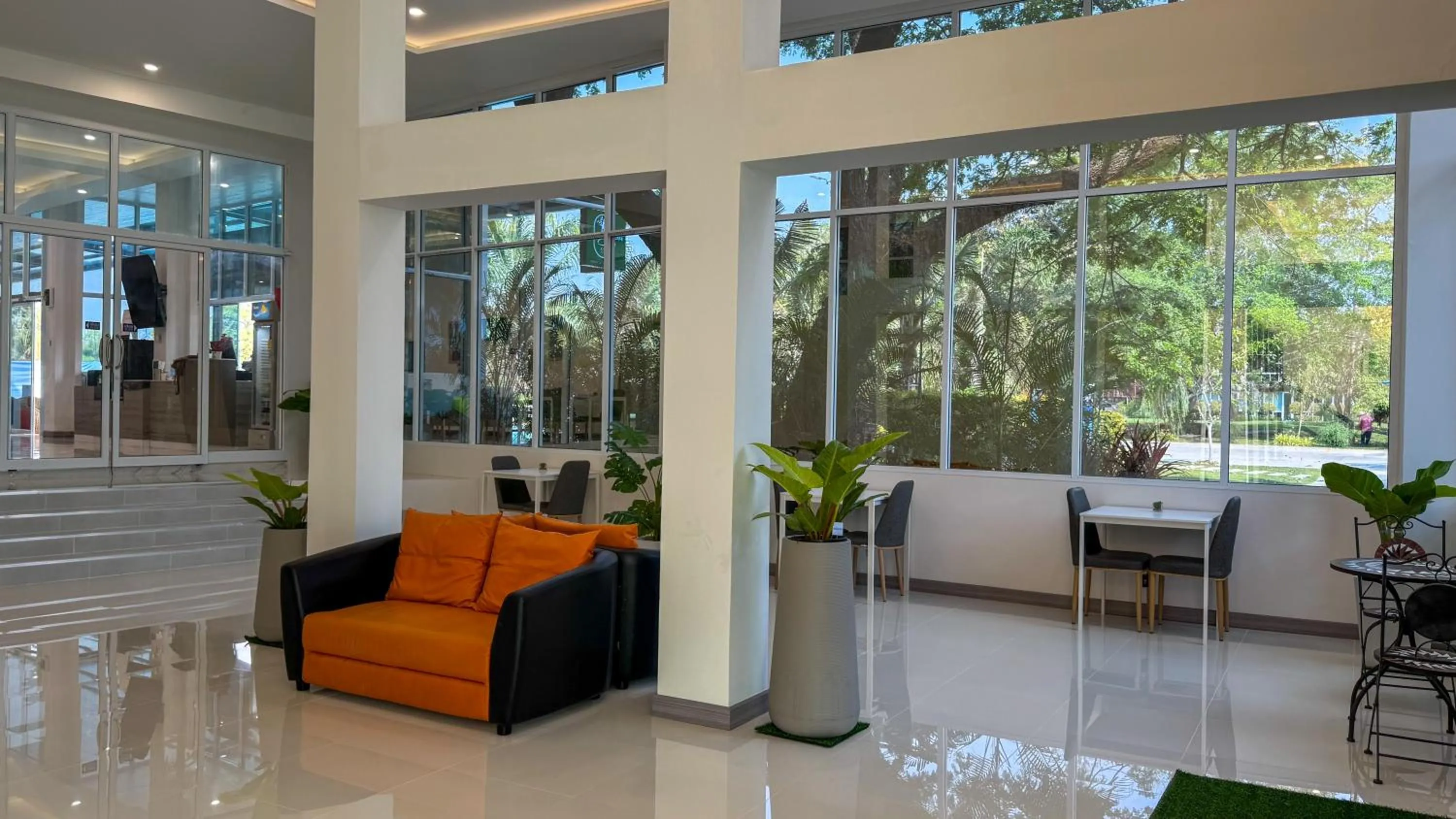 Lobby or reception in Baan Suan Khun Ta and Golf Resort