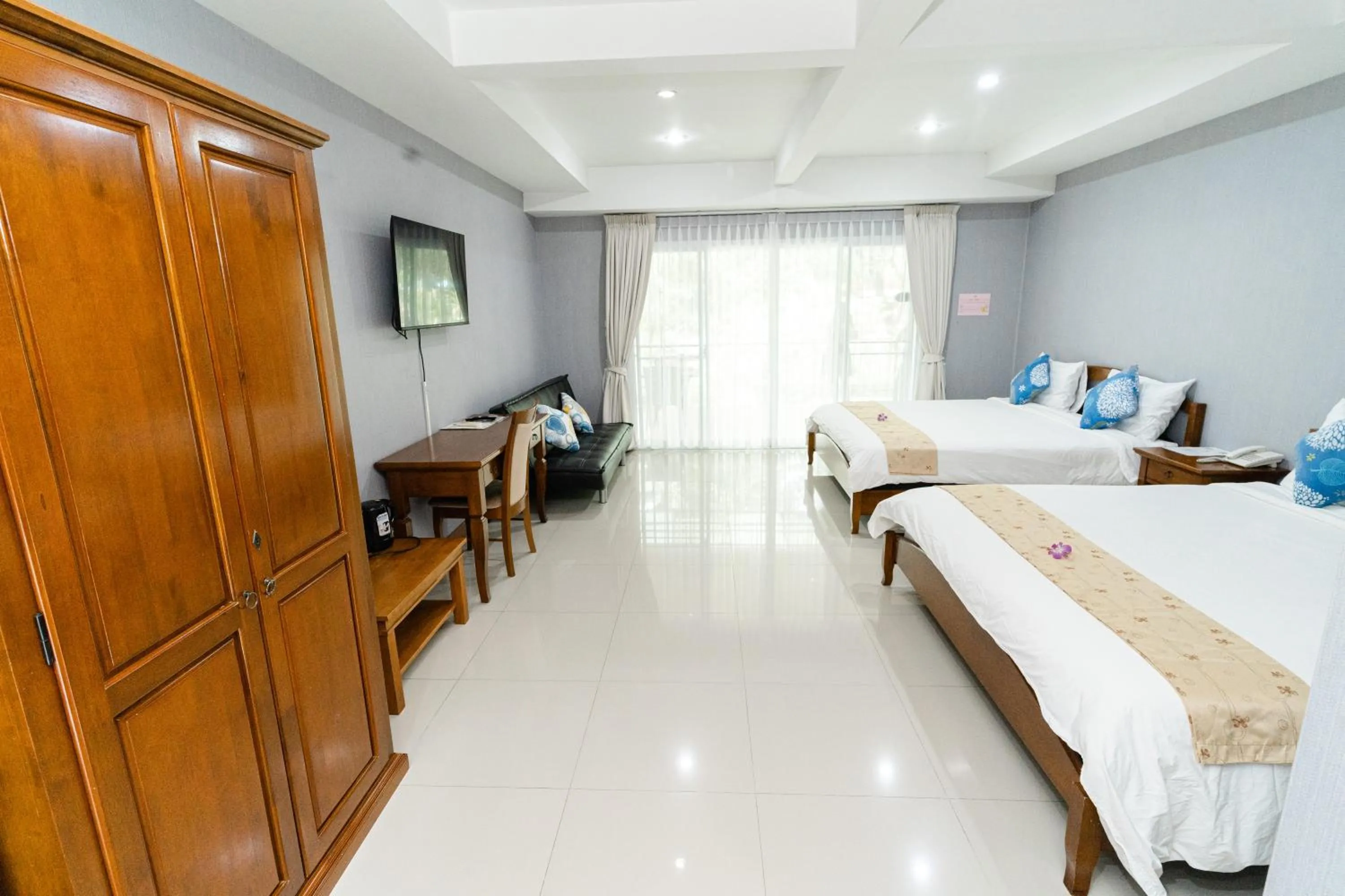 TV and multimedia, Bed in Baan Suan Khun Ta and Golf Resort