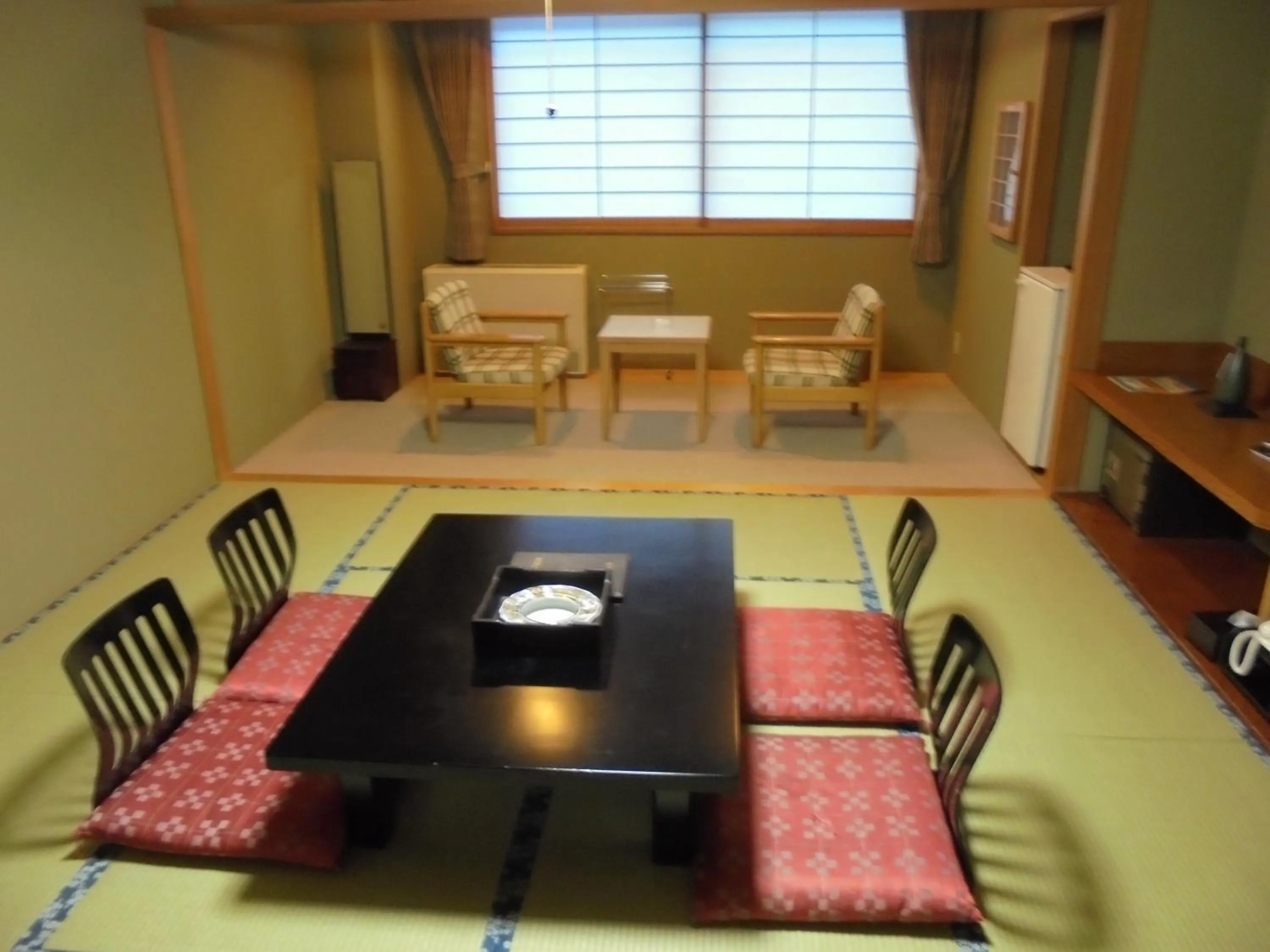 Photo of the whole room in Mount View Hotel