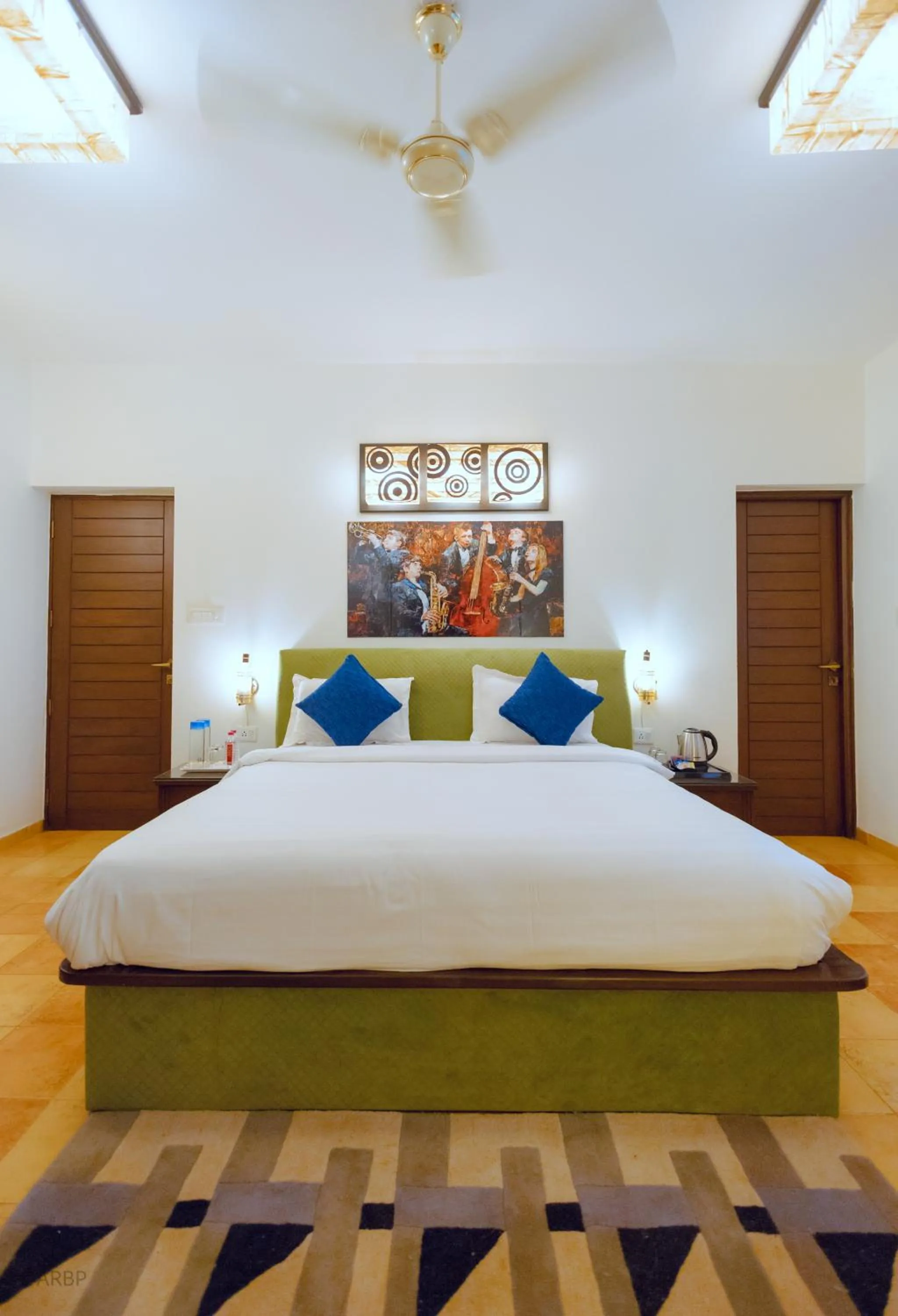 Bed in La Sunila suites Baga by WSI