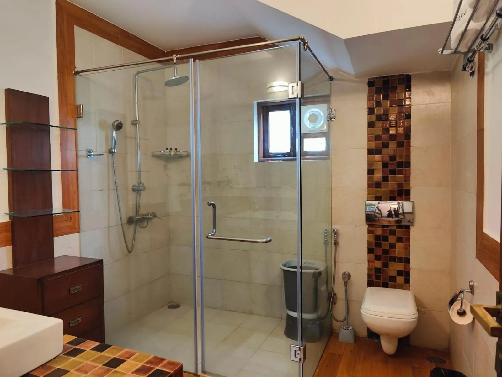 Shower in La Sunila suites Baga by WSI