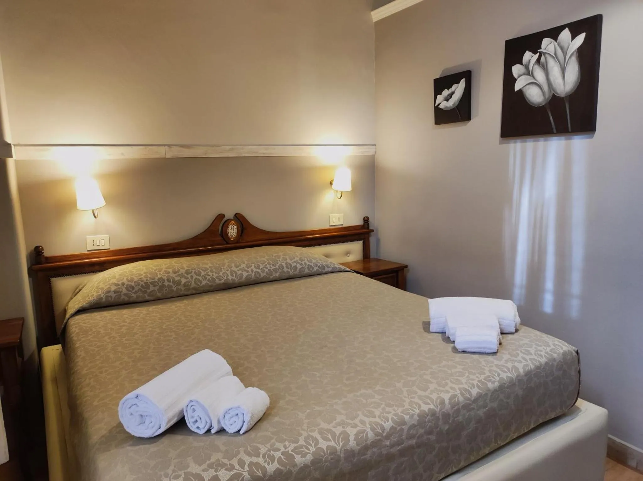 Bed in La Collegiata Guest House