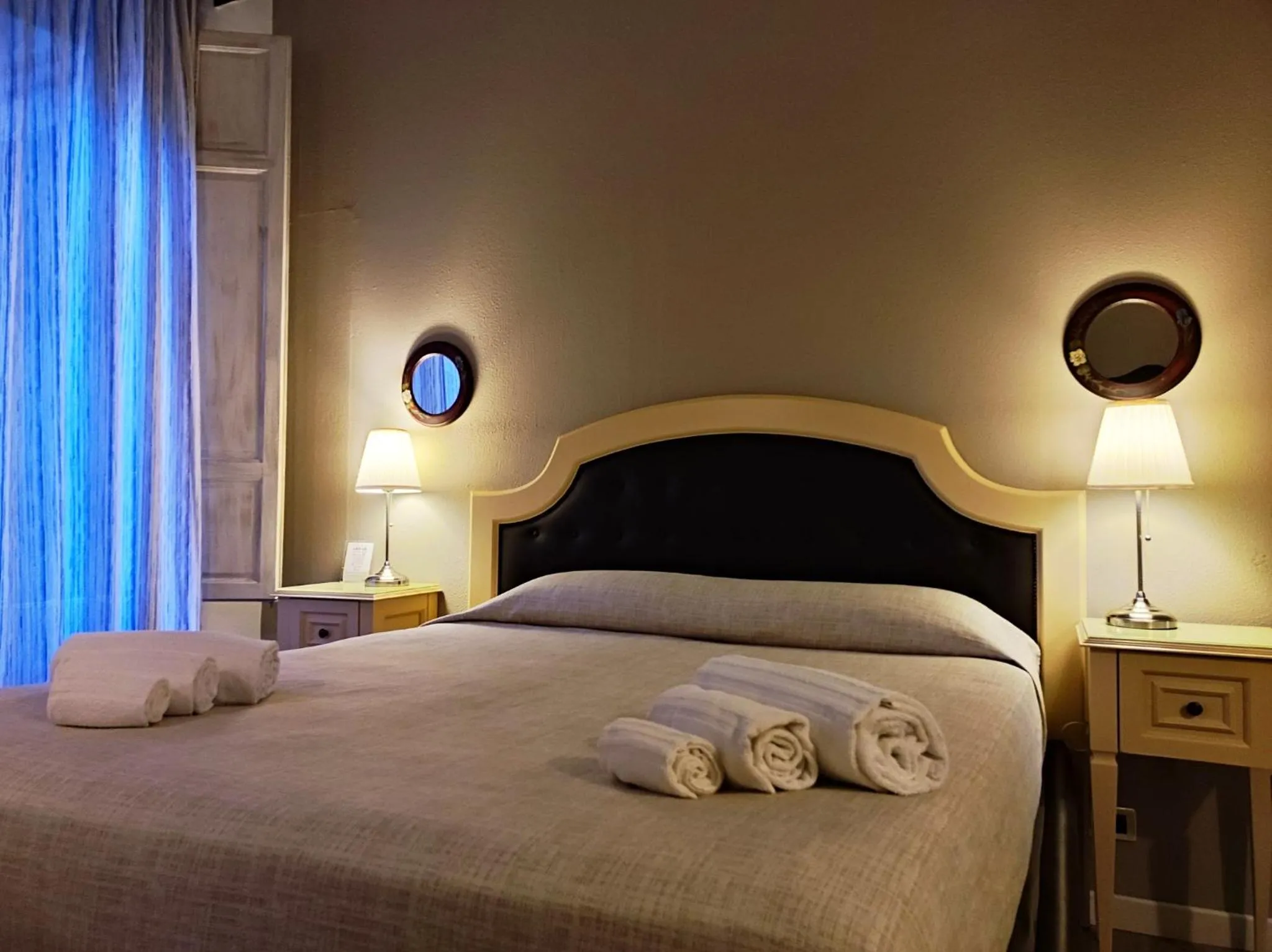 Bed in La Collegiata Guest House