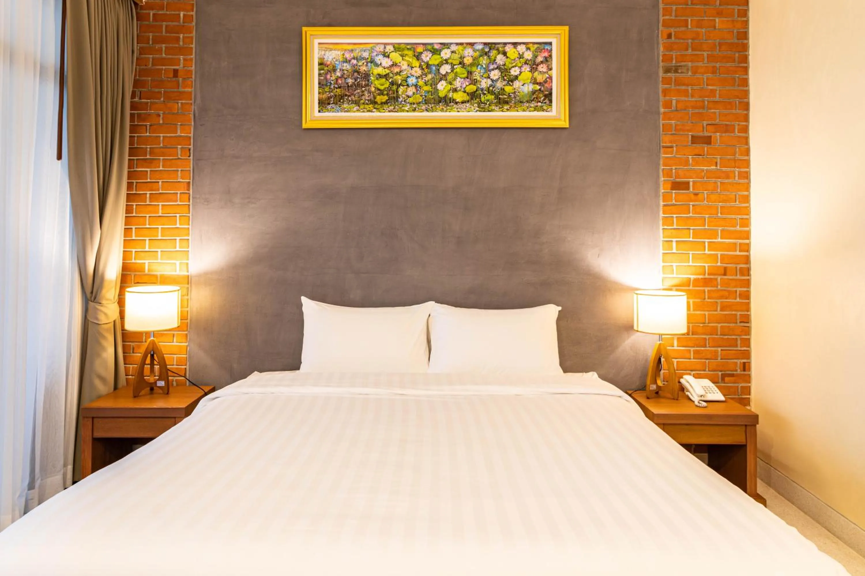 Bed in Sea Sand Sun Hua Hin by JC Kevin Hotel & Resort