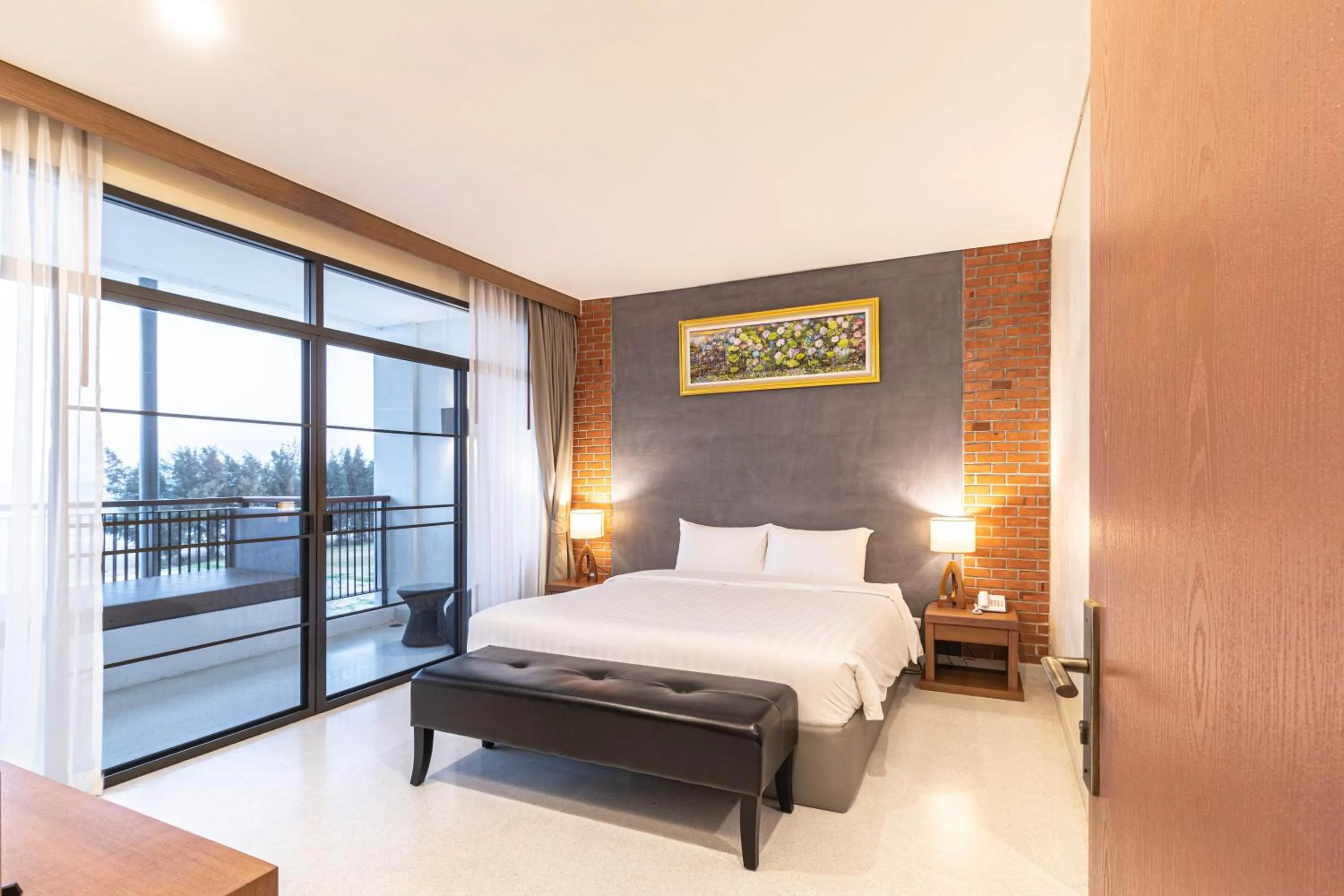 Photo of the whole room in Sea Sand Sun Hua Hin by JC Kevin Hotel & Resort