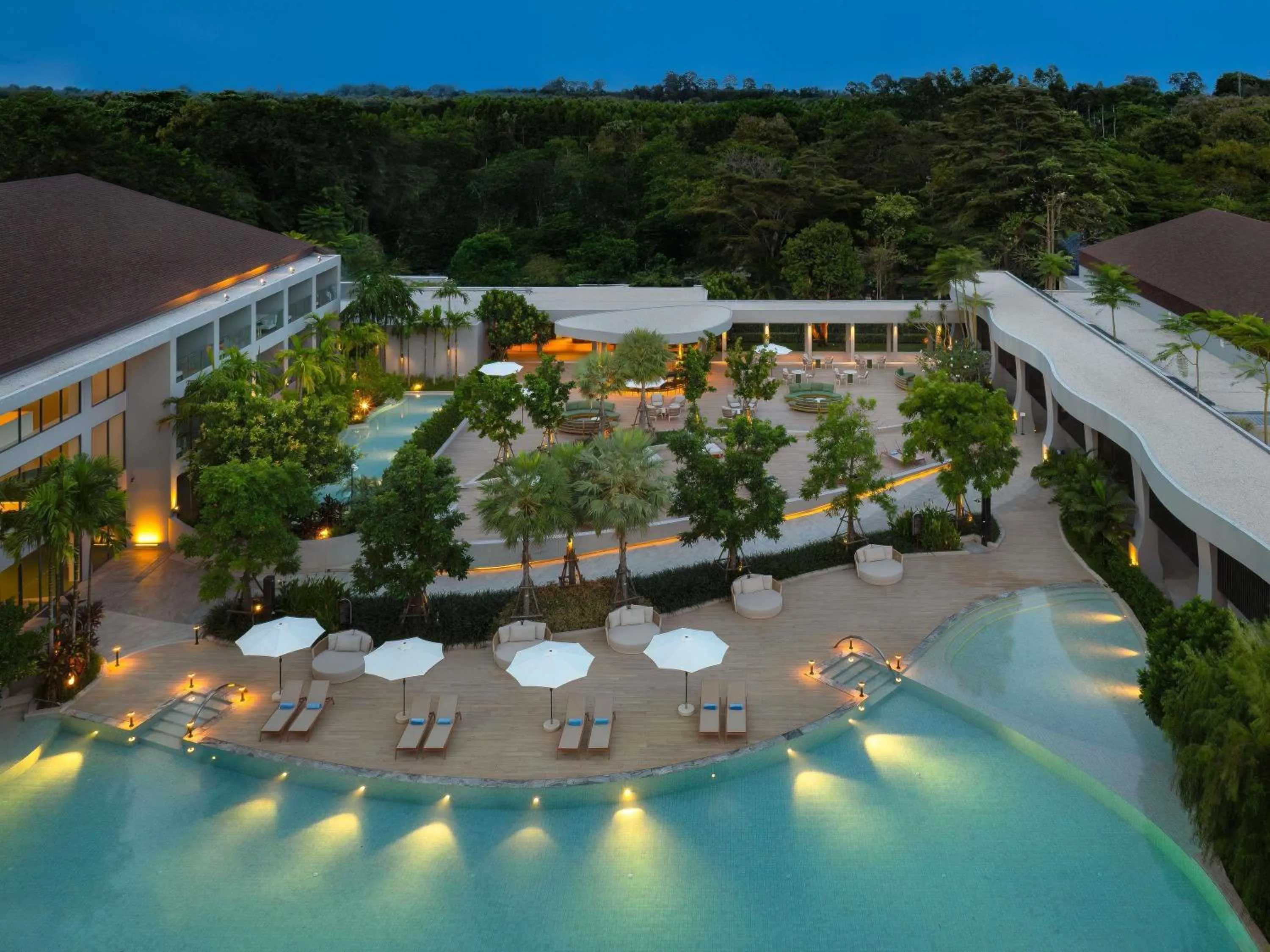 Property building in Mercure Rayong Lomtalay Villas & Resort