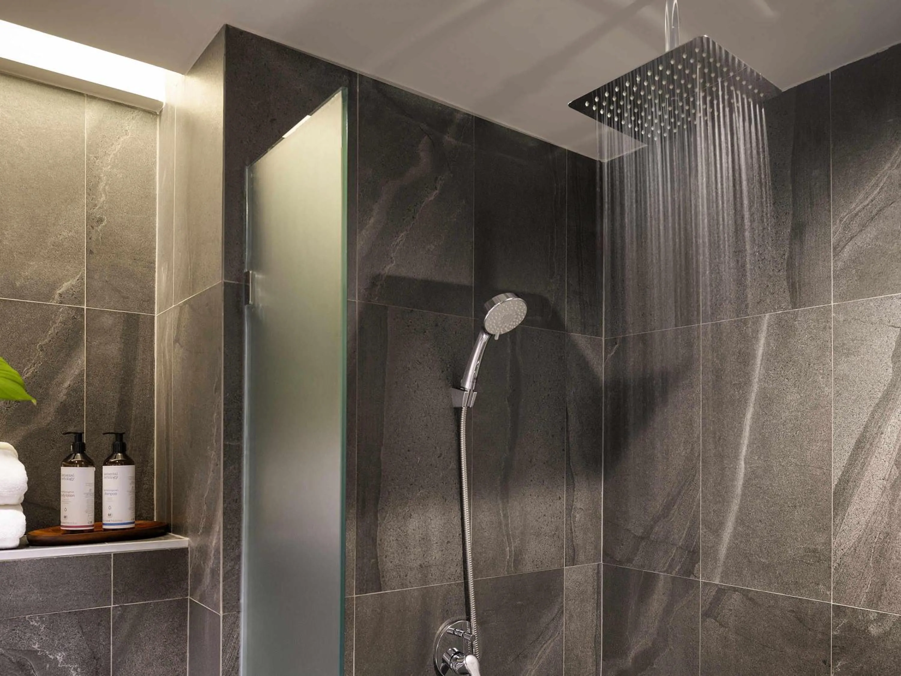 Bedroom in Mercure Rayong Lomtalay Villas & Resort