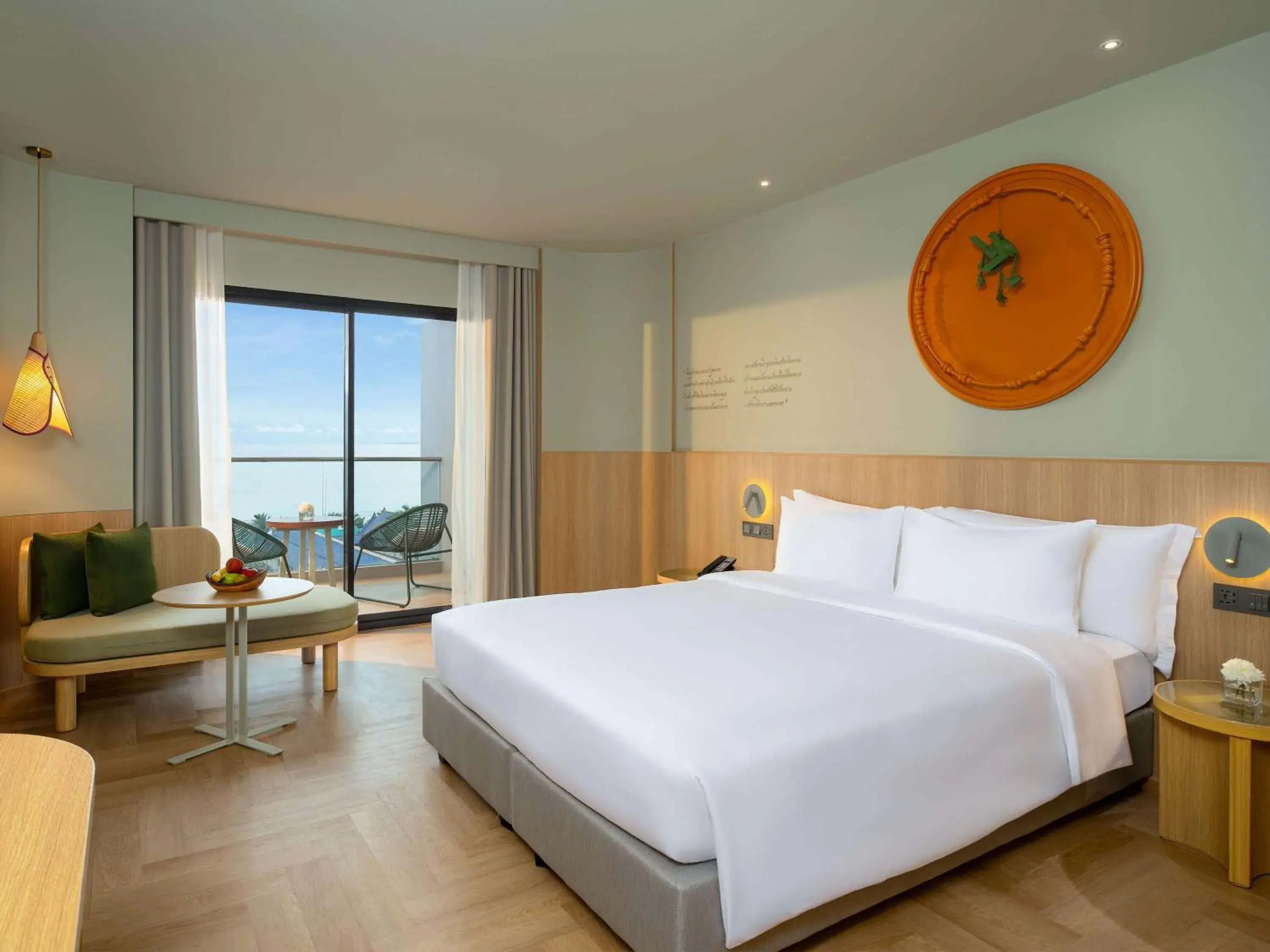 Executive Twin Room with Balcony and Ocean View in Mercure Rayong Lomtalay Villas & Resort Executive Twin Room with Balcony and Ocean View in Mercure Rayong Lomtalay Villas & Resort