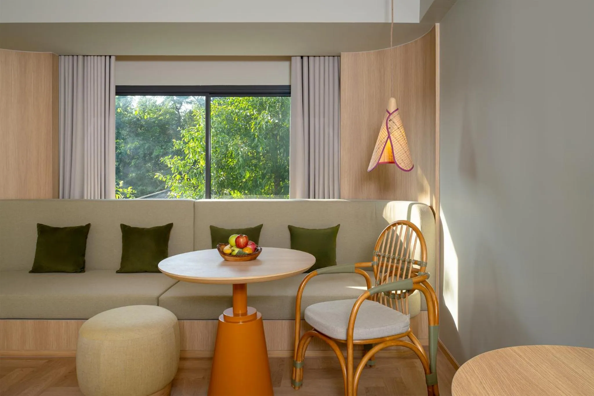 Living room in Mercure Rayong Lomtalay Villas & Resort