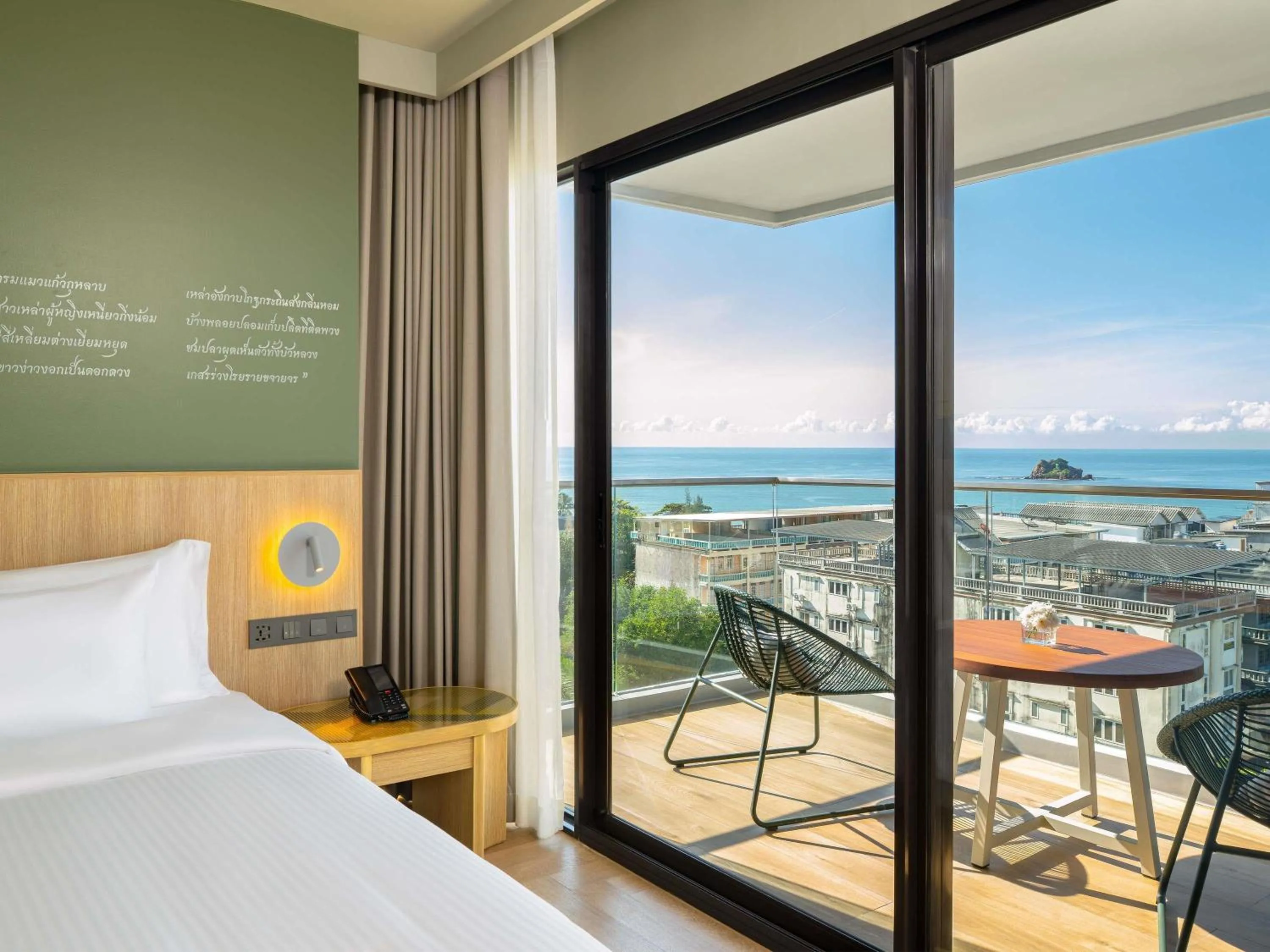 Bedroom, Bed in Mercure Rayong Lomtalay Villas & Resort