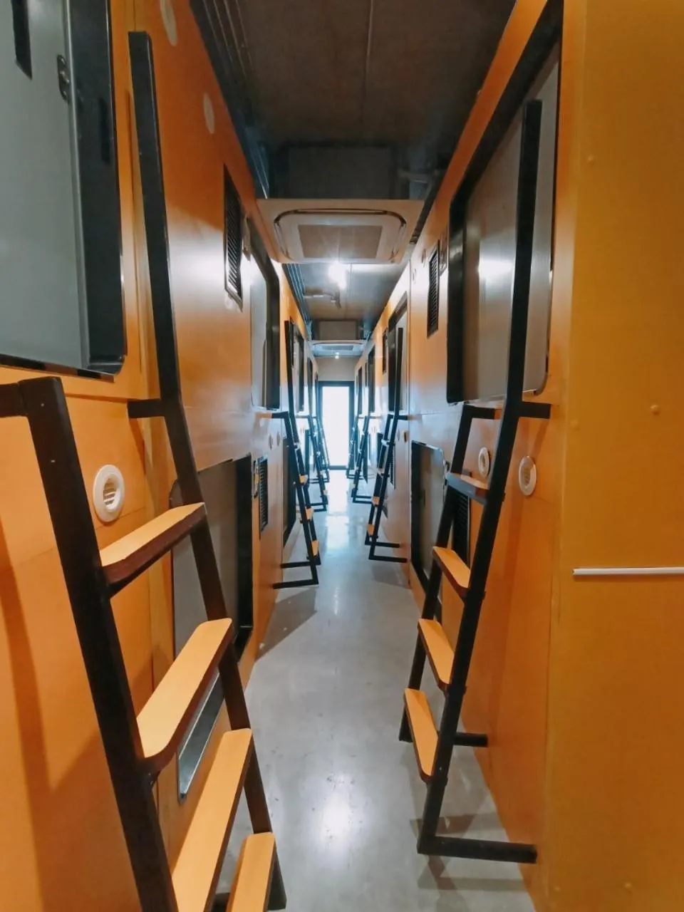 Photo of the whole room in Icon Hotel Hatyai