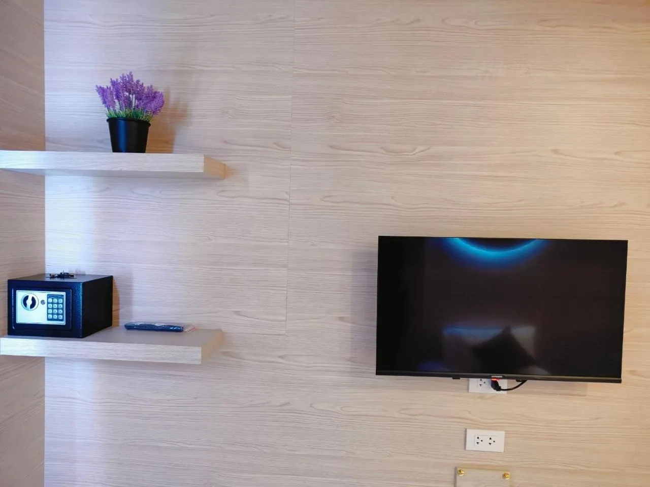 TV and multimedia in Icon Hotel Hatyai