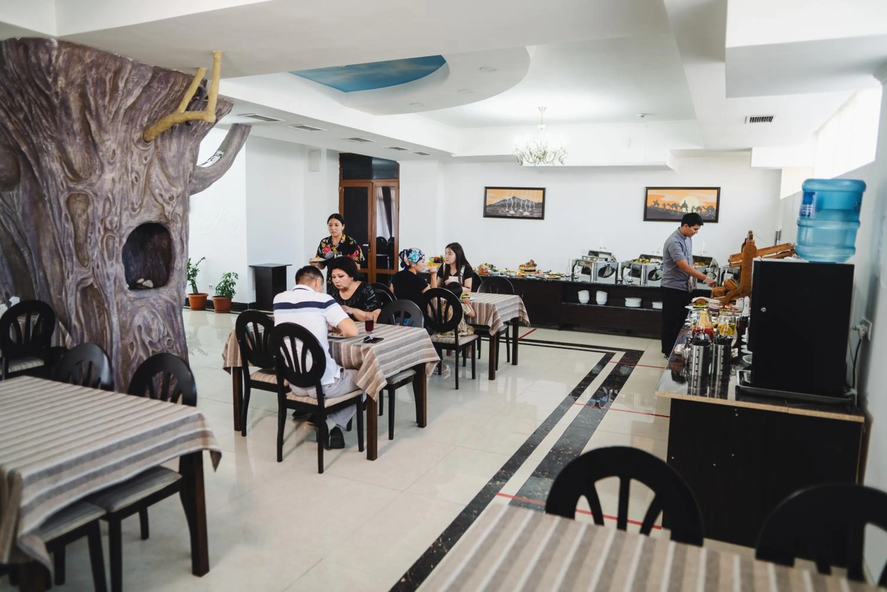 Restaurant/places to eat in Sunrise Osh