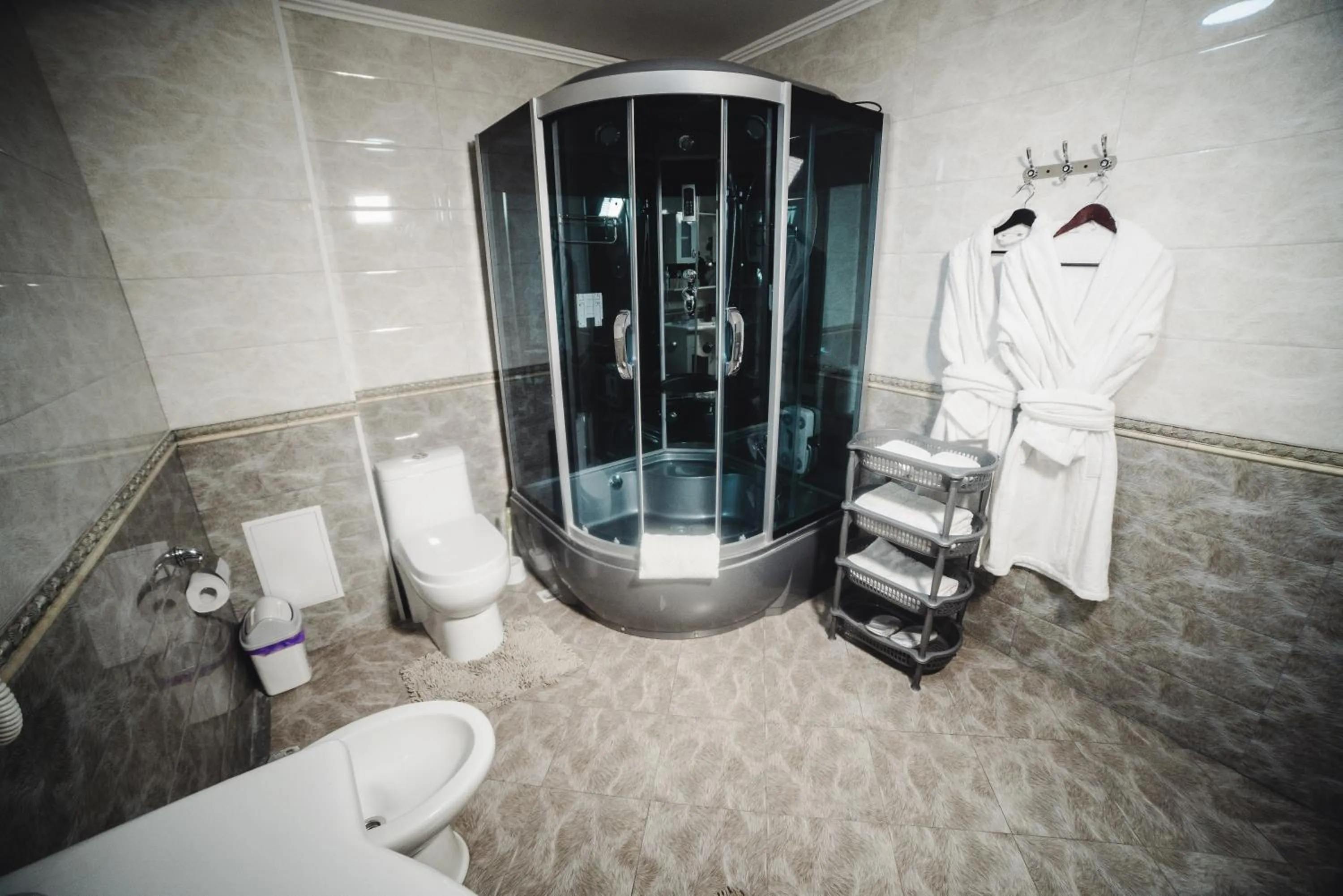 Shower in Sunrise Osh