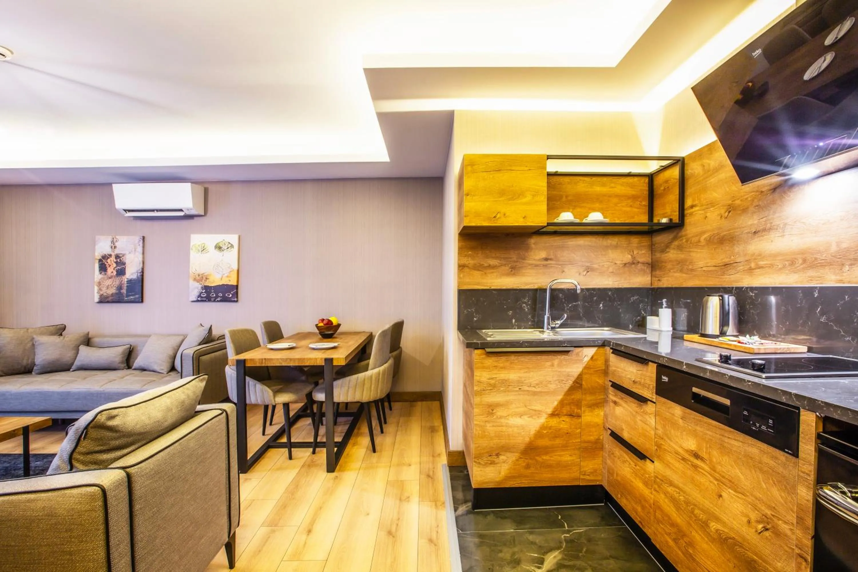 Kitchen or kitchenette in NEHİR OTEL