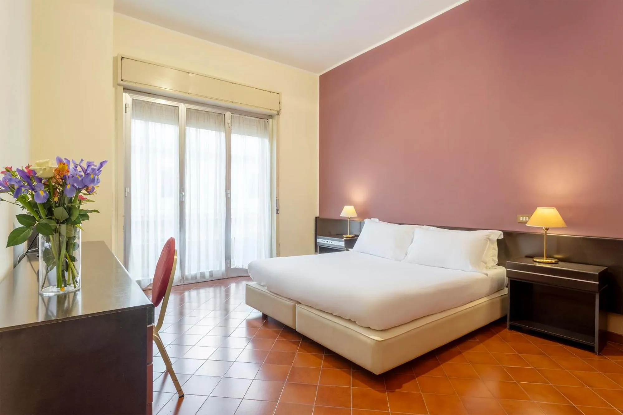 Photo of the whole room, Bed in Crisol Europa