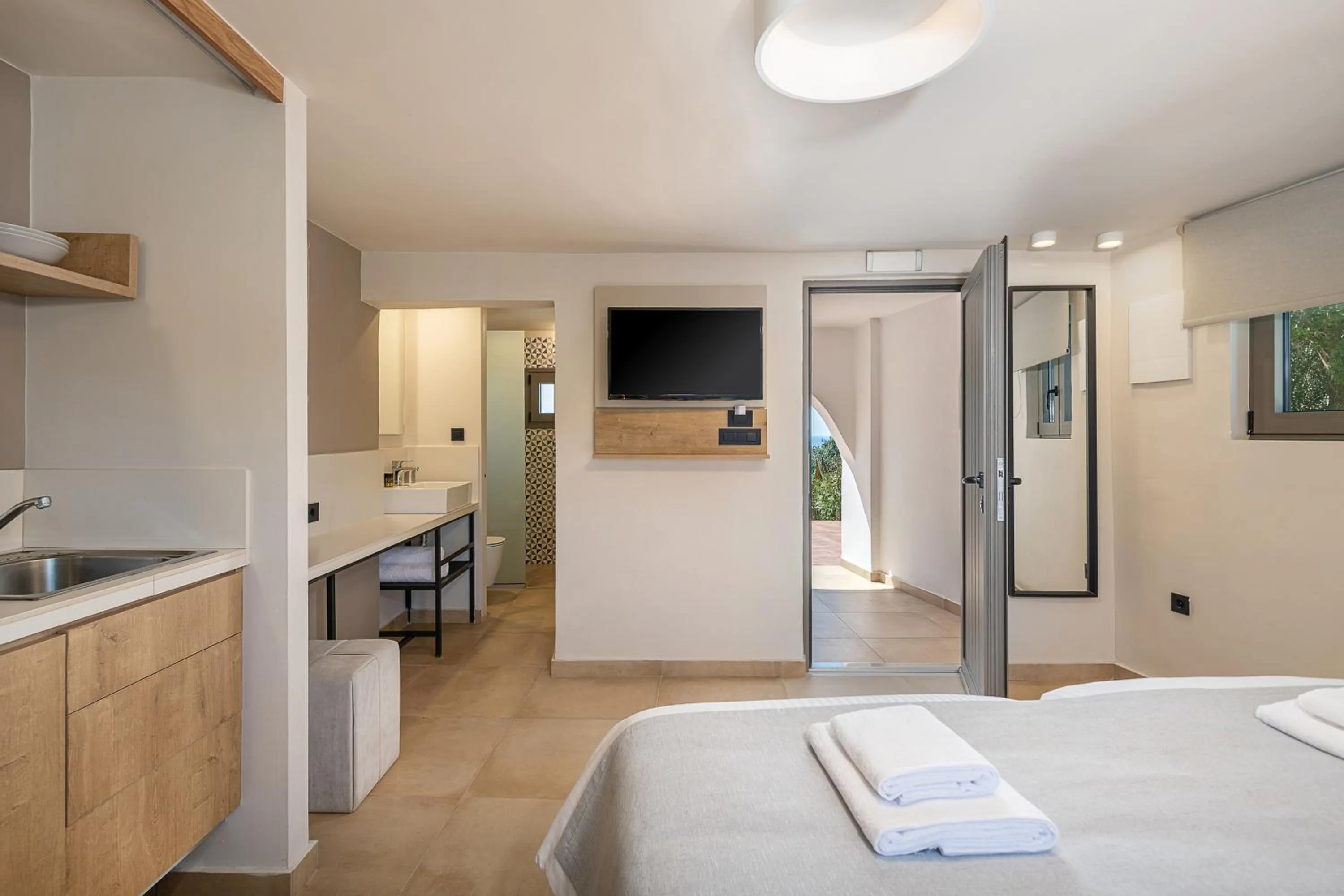 TV and multimedia, Bed in Elafonisi Resort by Kalomirakis Family