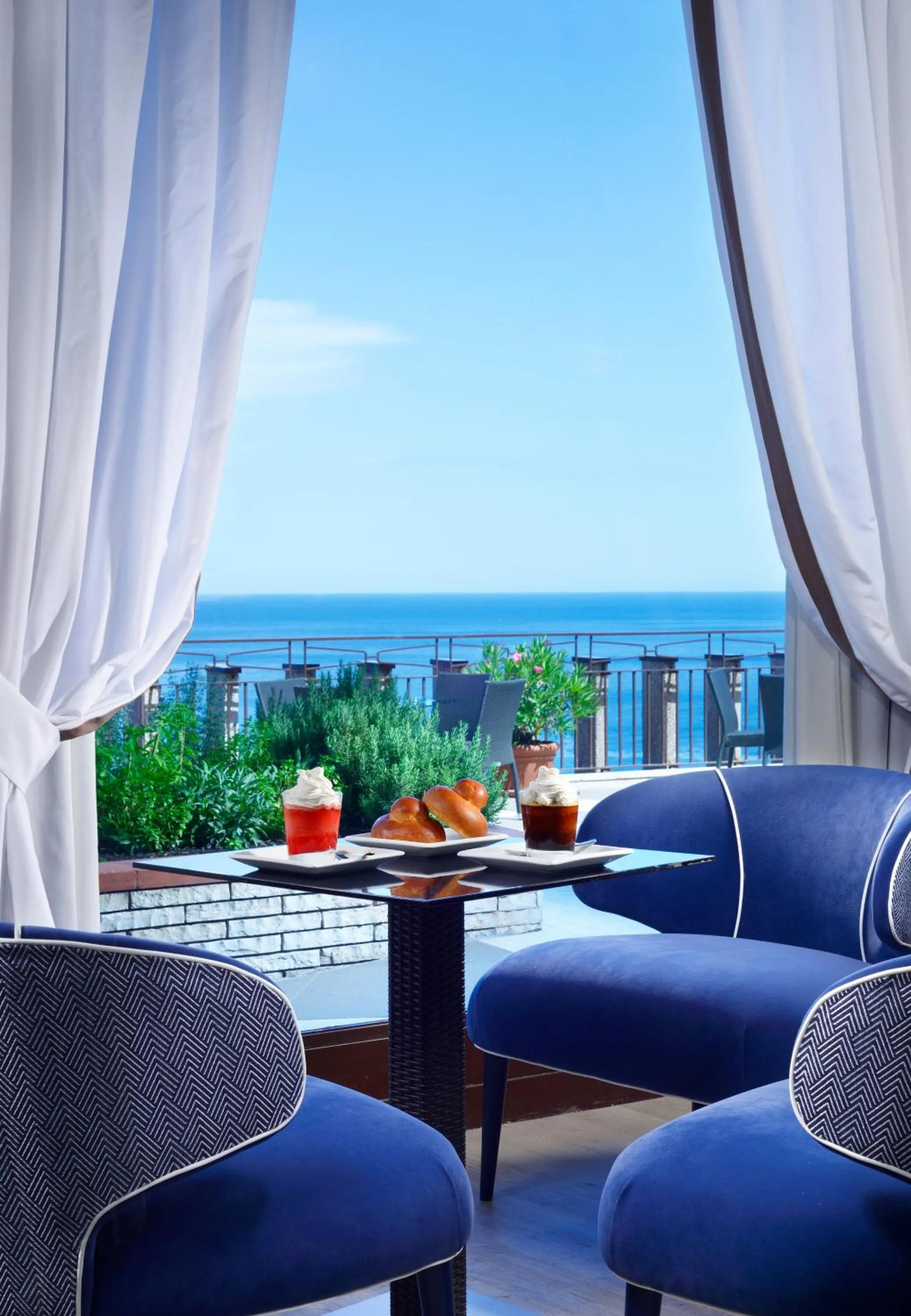 Balcony/Terrace in UNA Hotels Capotaormina