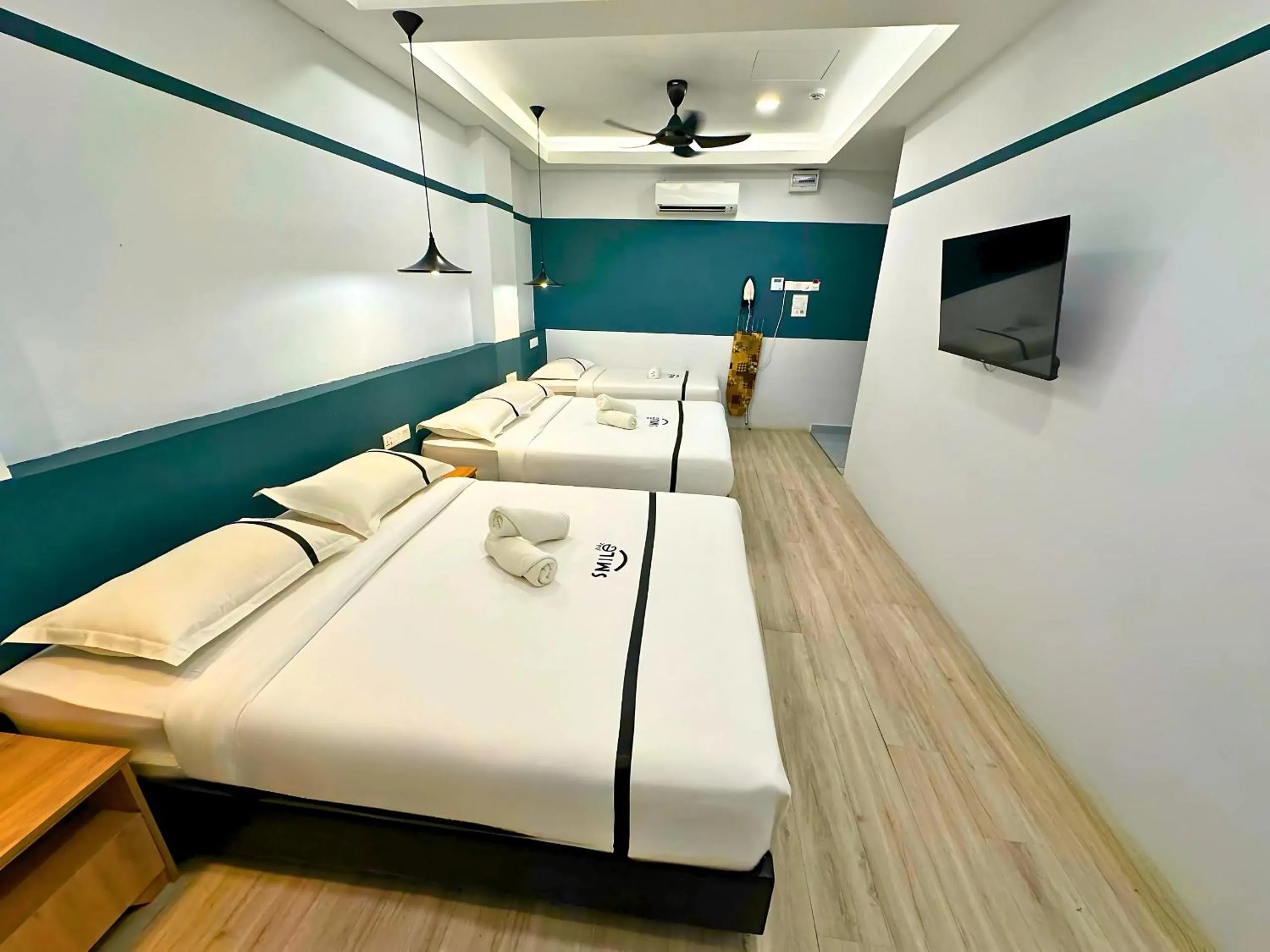 Bedroom, Bed in Smile Hotel Balakong Kajang