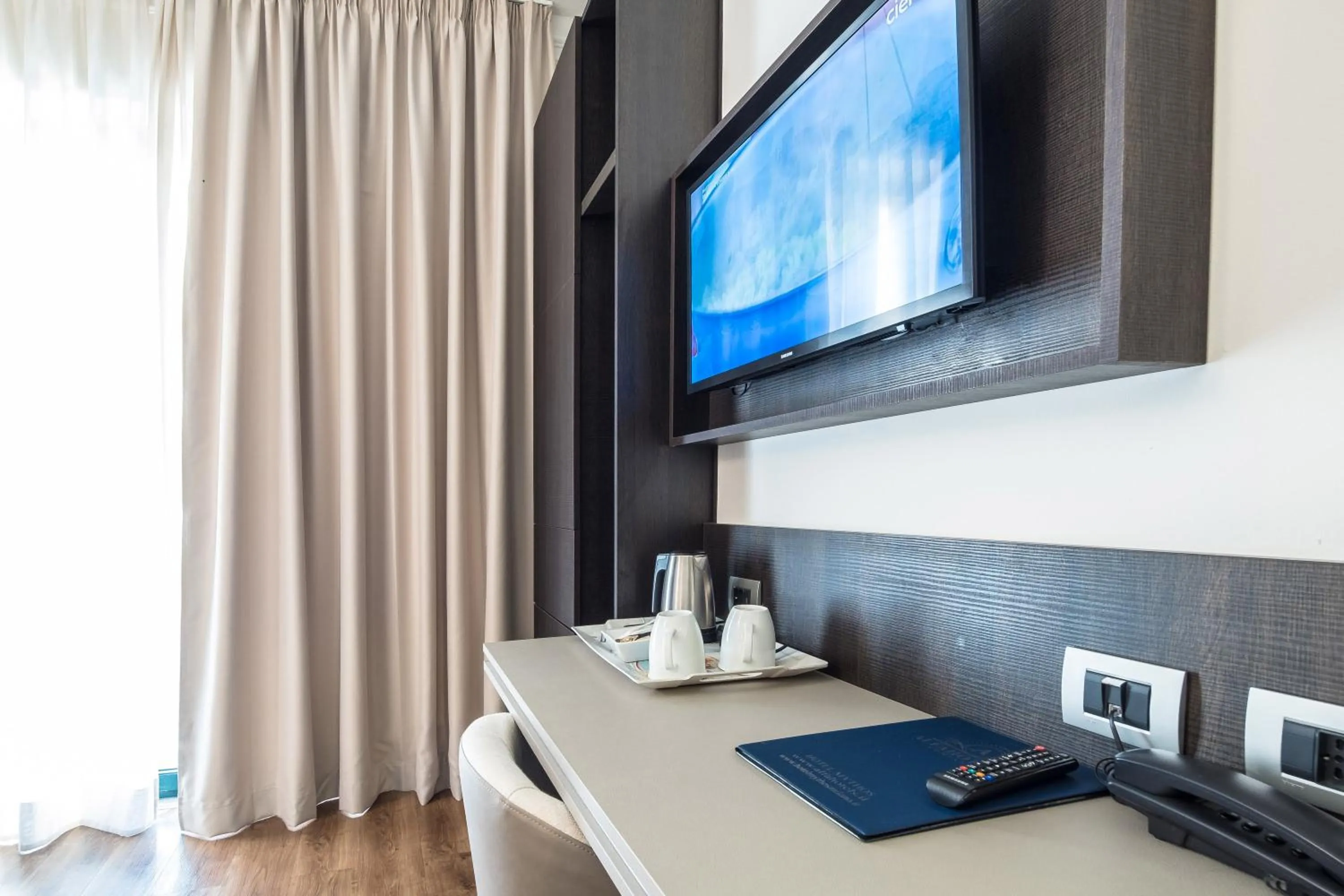 TV and multimedia in Hotel Mythos