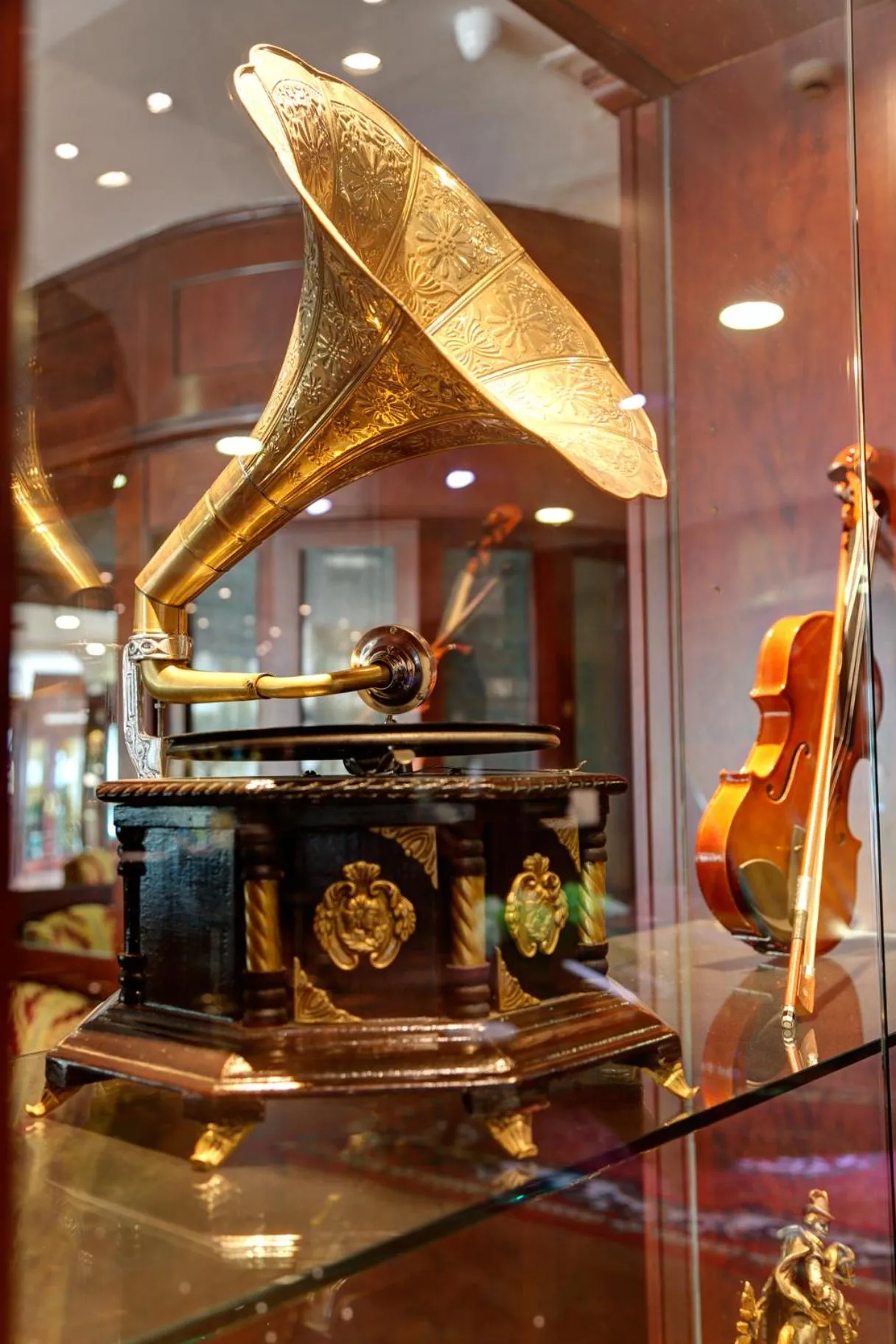 Decorative detail in Hotel Mythos