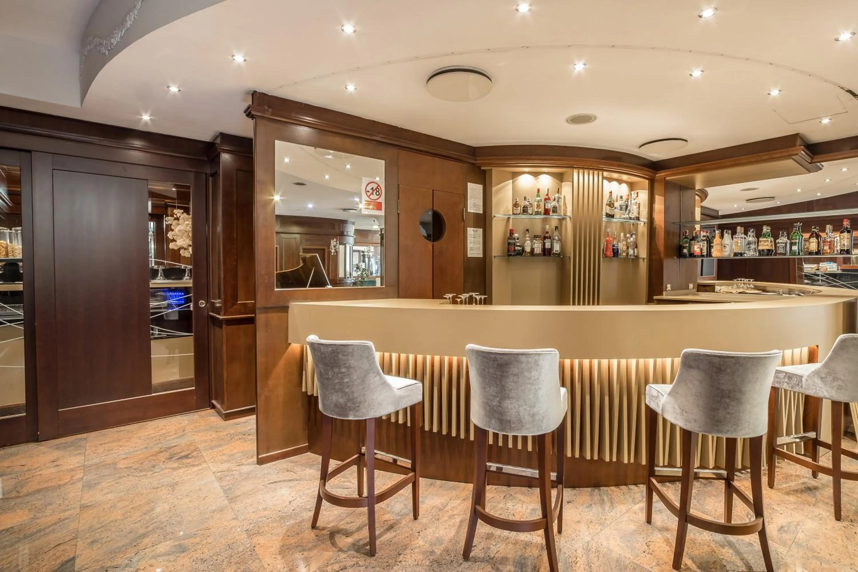 Lounge or bar in Hotel Mythos