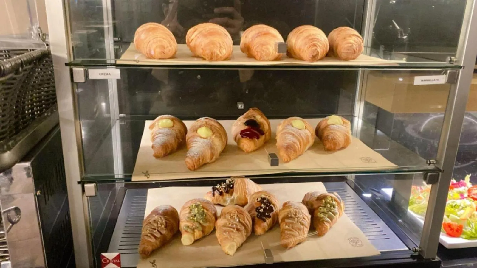 Breakfast in Hotel Mythos