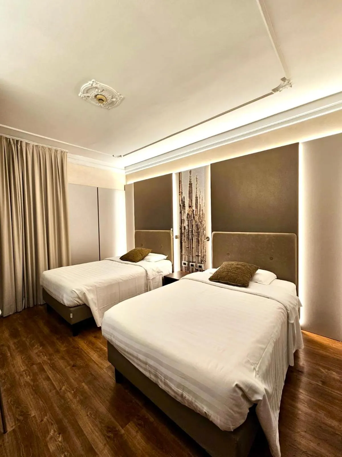 Bedroom, Bed in Hotel Mythos