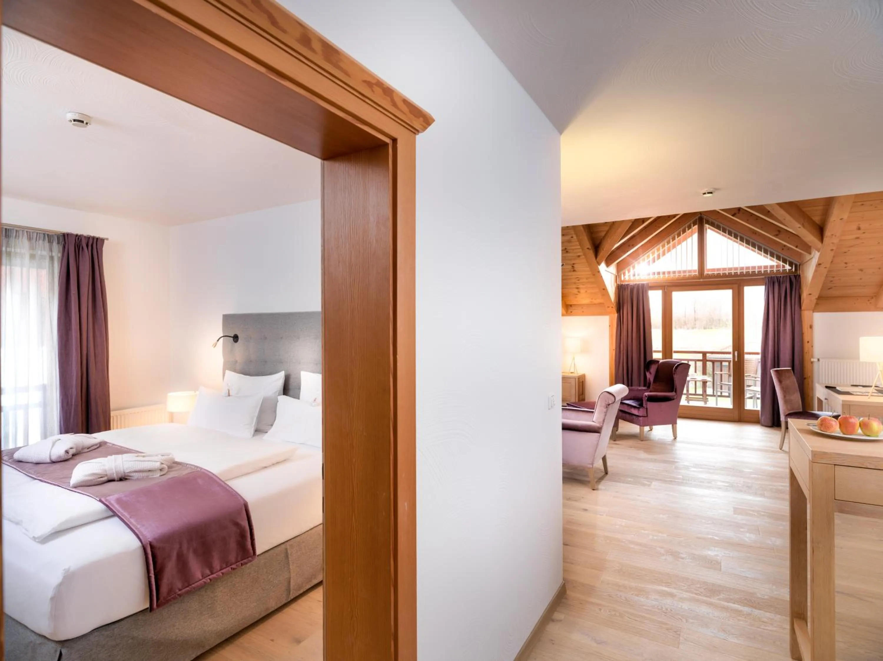 Living room, Bed in Dolomitengolf Hotel & Spa