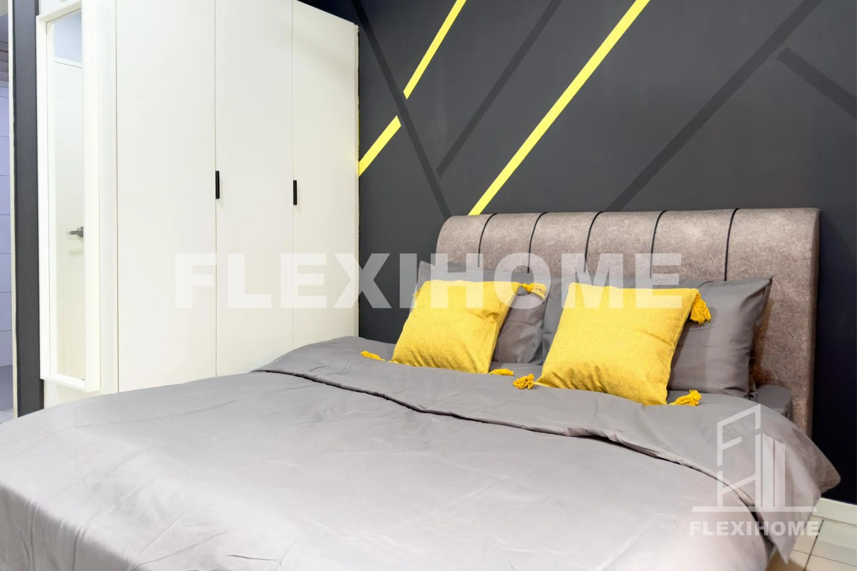 Bed in KLIA-KLIA 2, Comfy Studio, Horizon Suites Sepang-Dengkil by Flexihome-MY