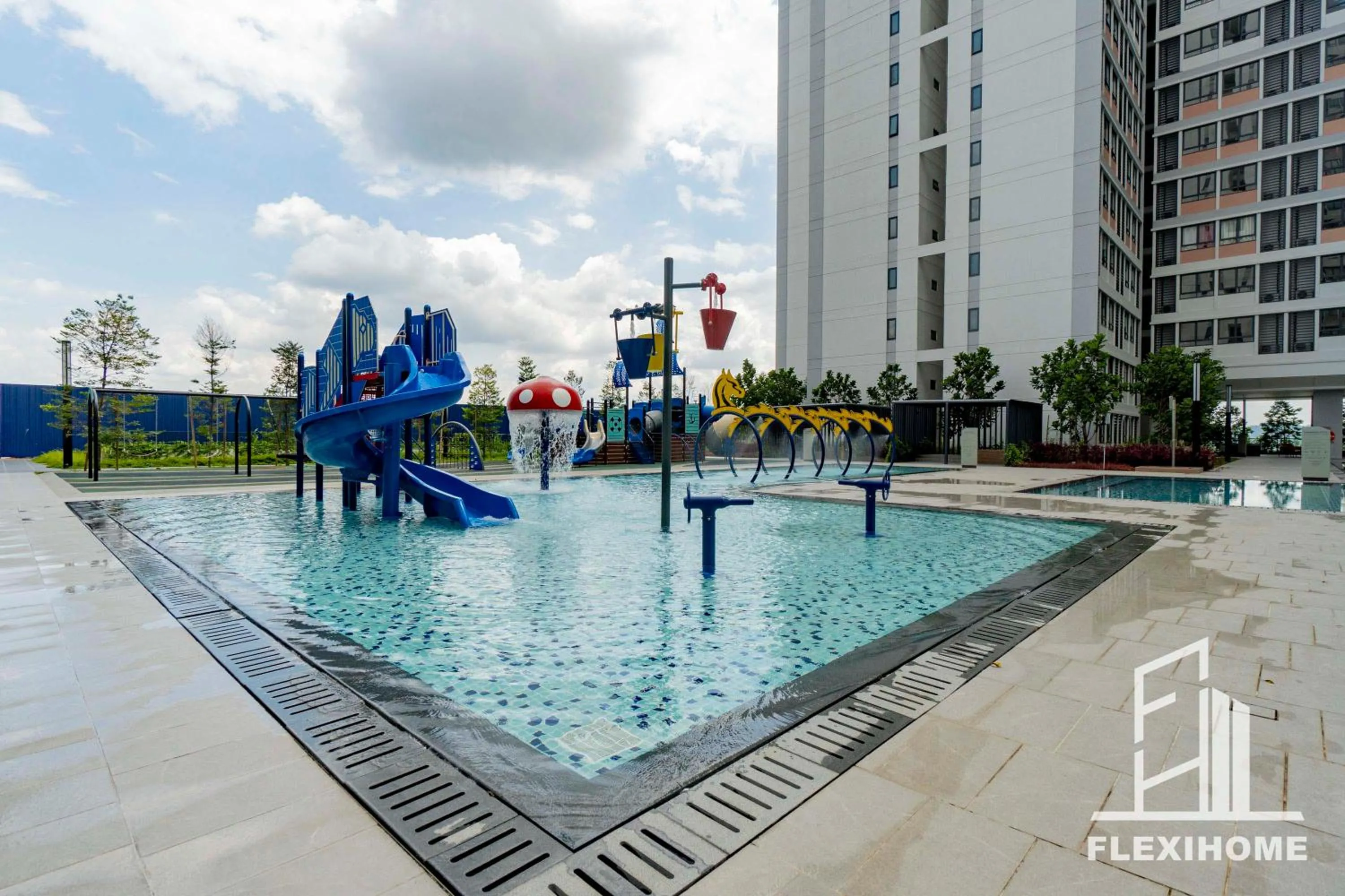 Swimming pool in KLIA-KLIA 2, Comfy Studio, Horizon Suites Sepang-Dengkil by Flexihome-MY