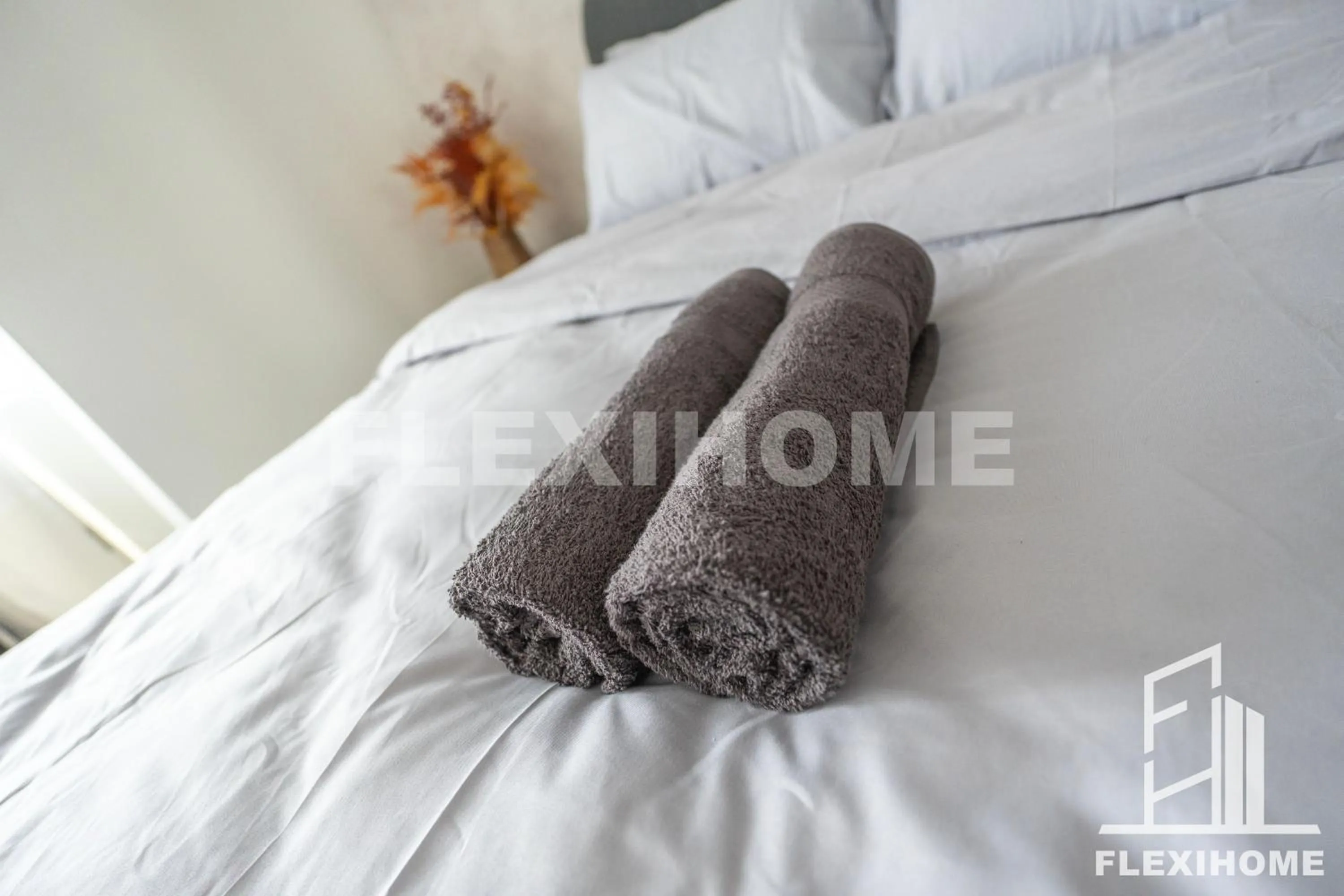 Bed in KLIA-KLIA 2, Comfy Studio, Horizon Suites Sepang-Dengkil by Flexihome-MY
