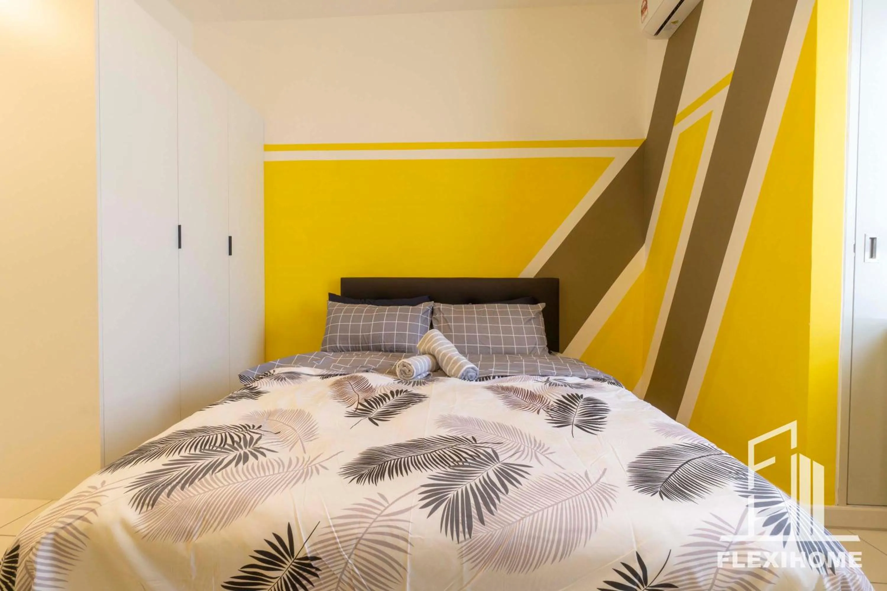 Bed in KLIA-KLIA 2, Comfy Studio, Horizon Suites Sepang-Dengkil by Flexihome-MY